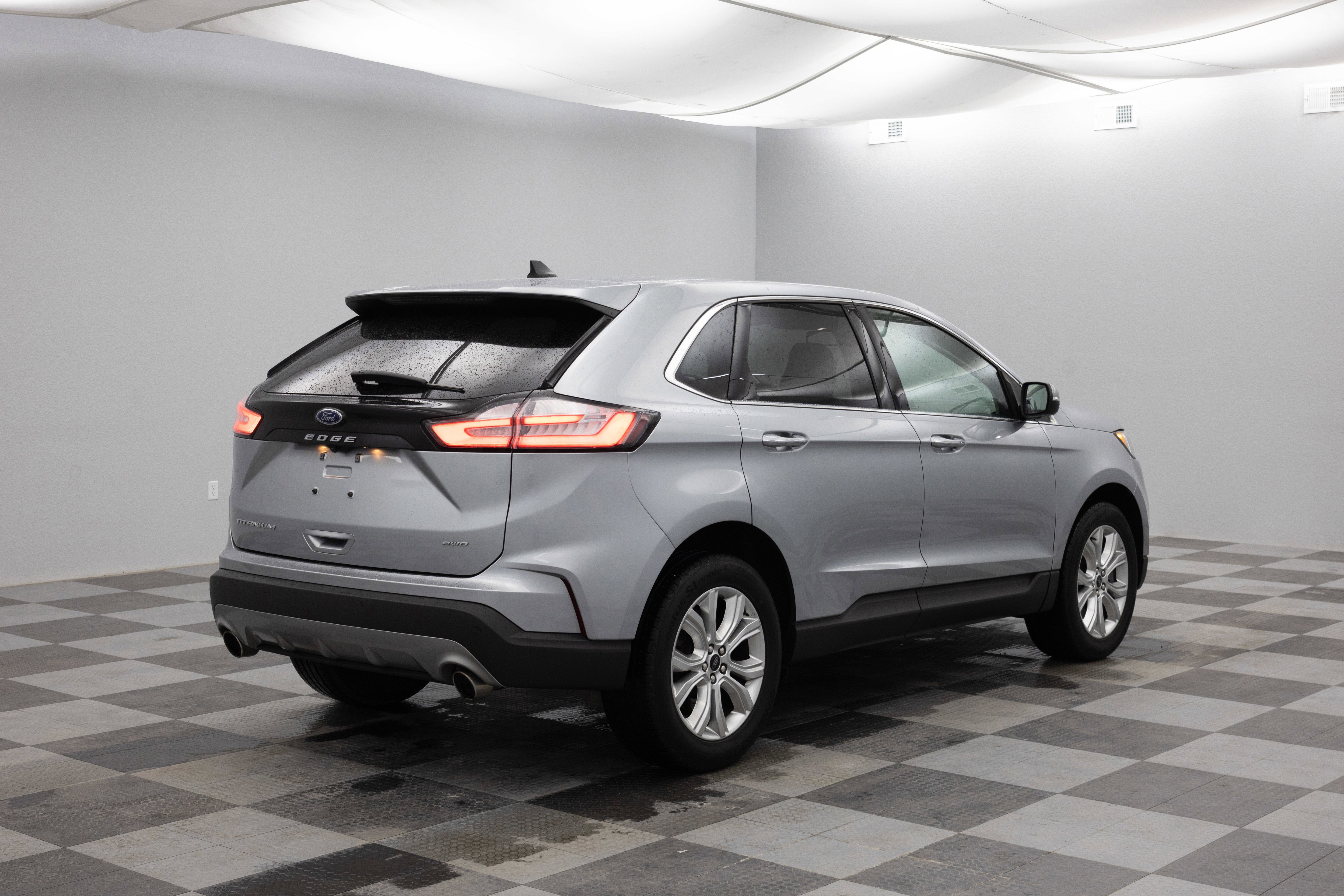 2023 Ford Edge Titanium