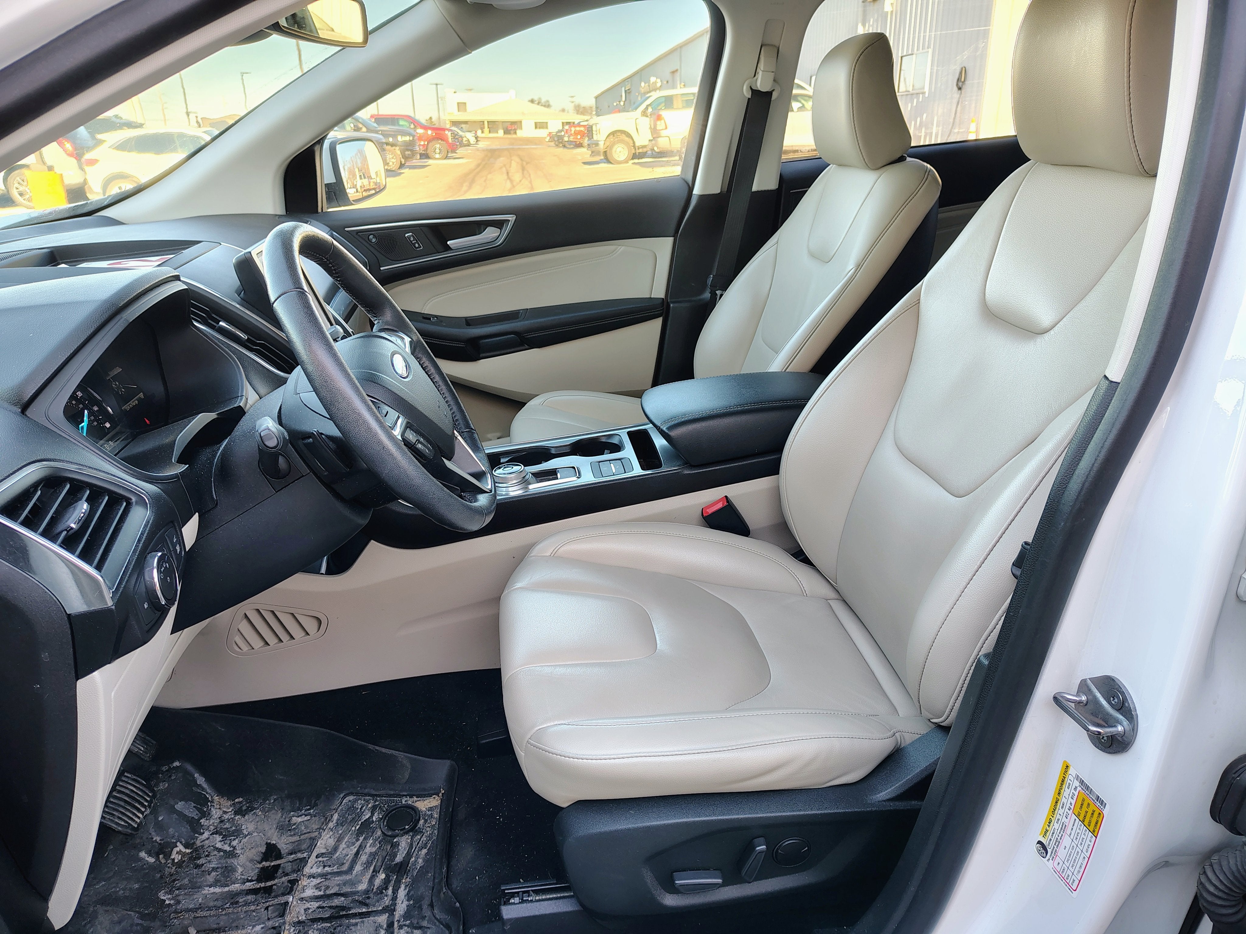 2022 Ford Edge Titanium