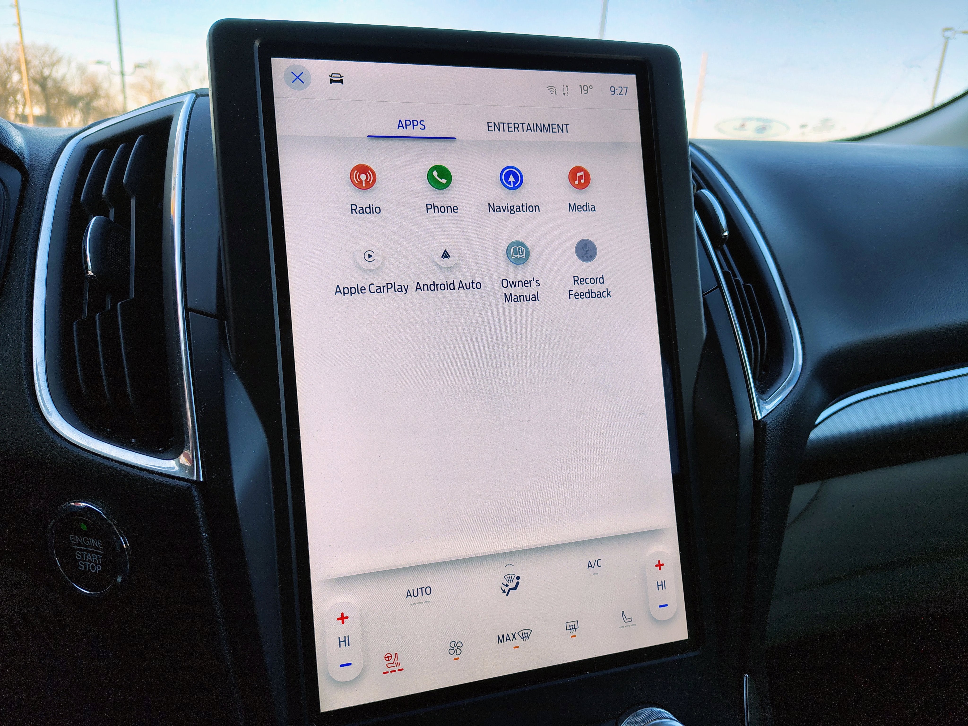 2022 Ford Edge Titanium