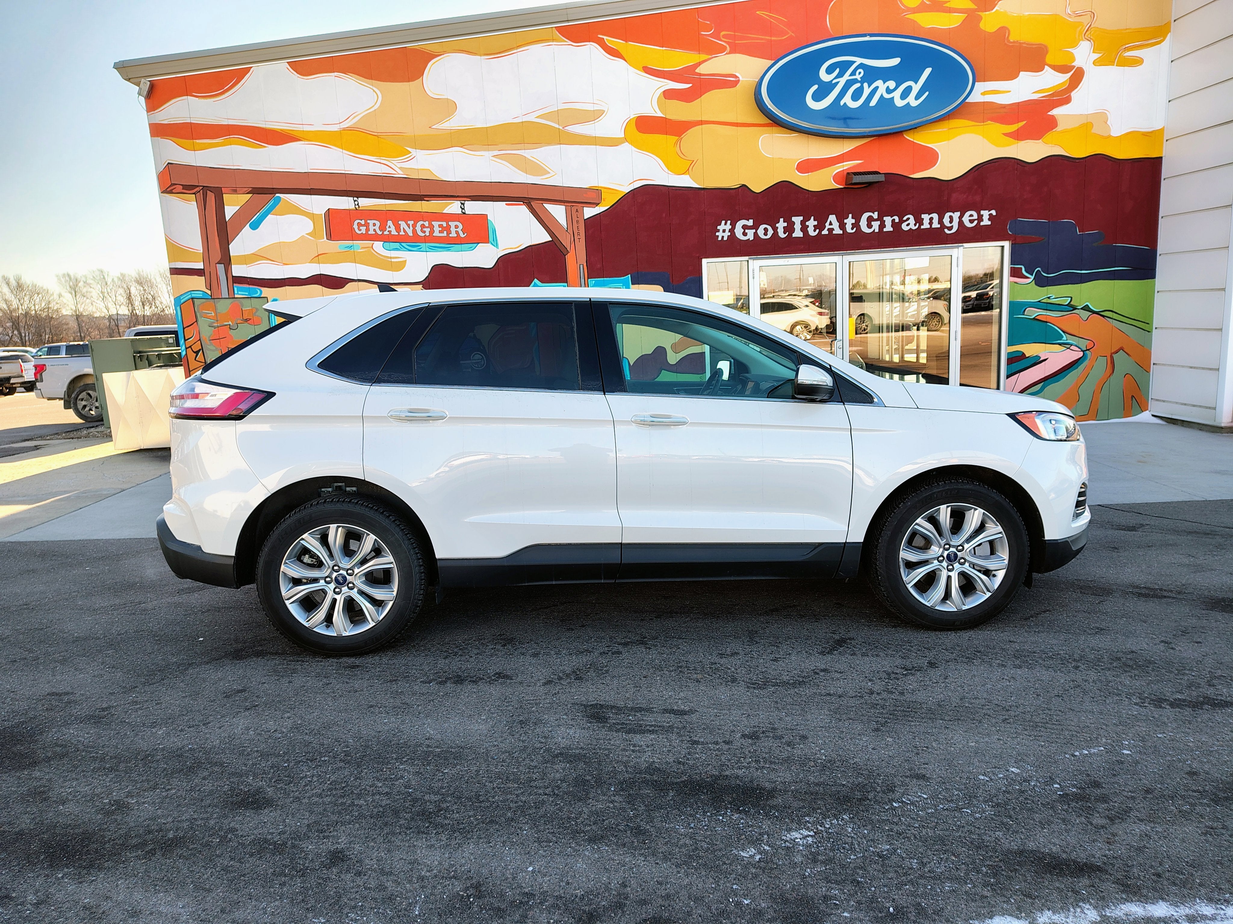 2022 Ford Edge Titanium