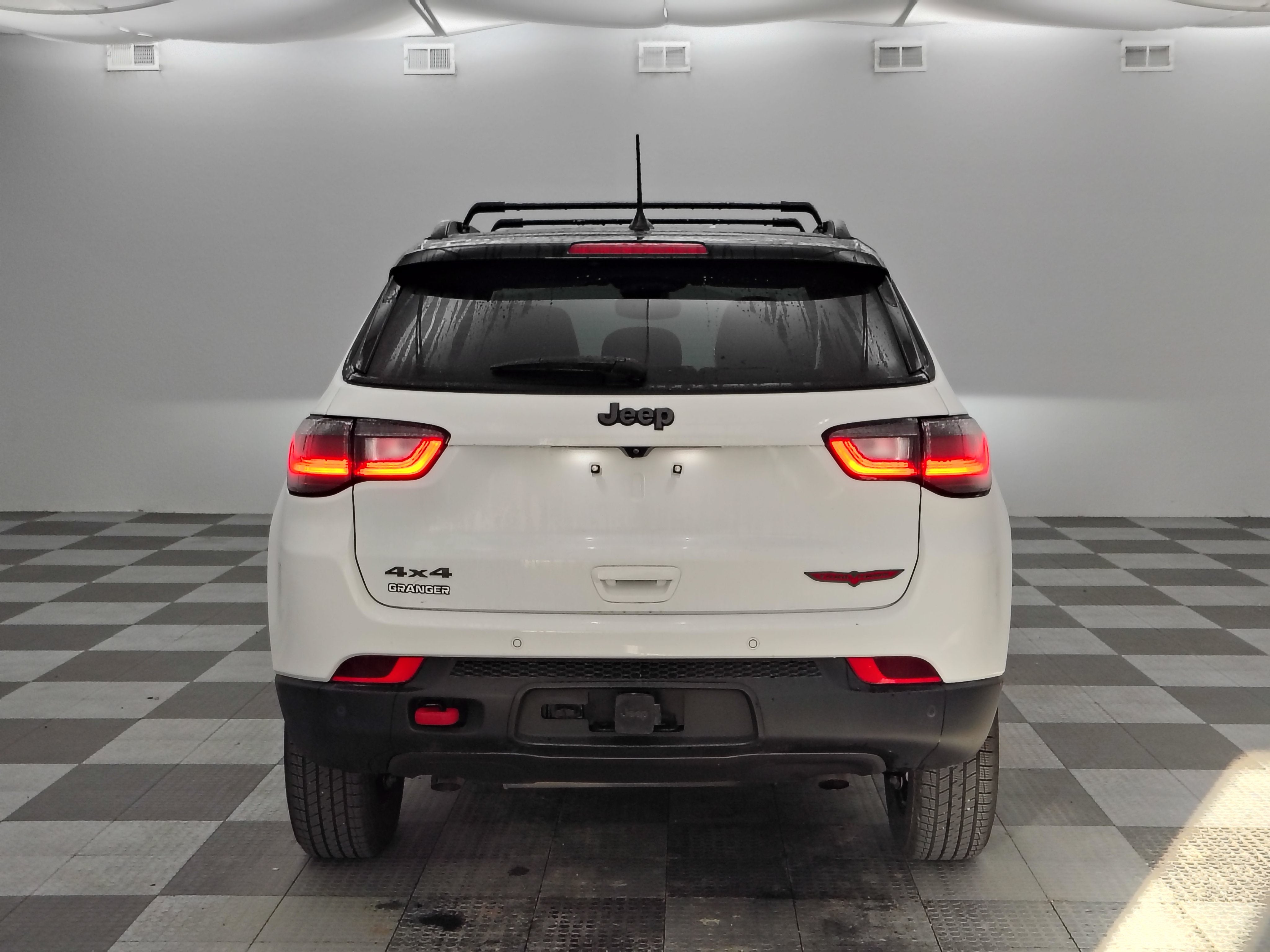 2023 Jeep Compass Trailhawk