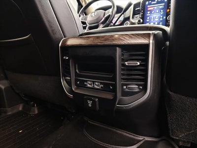 2021 RAM 3500 Laramie Crew Cab 4x4 6'4' Box