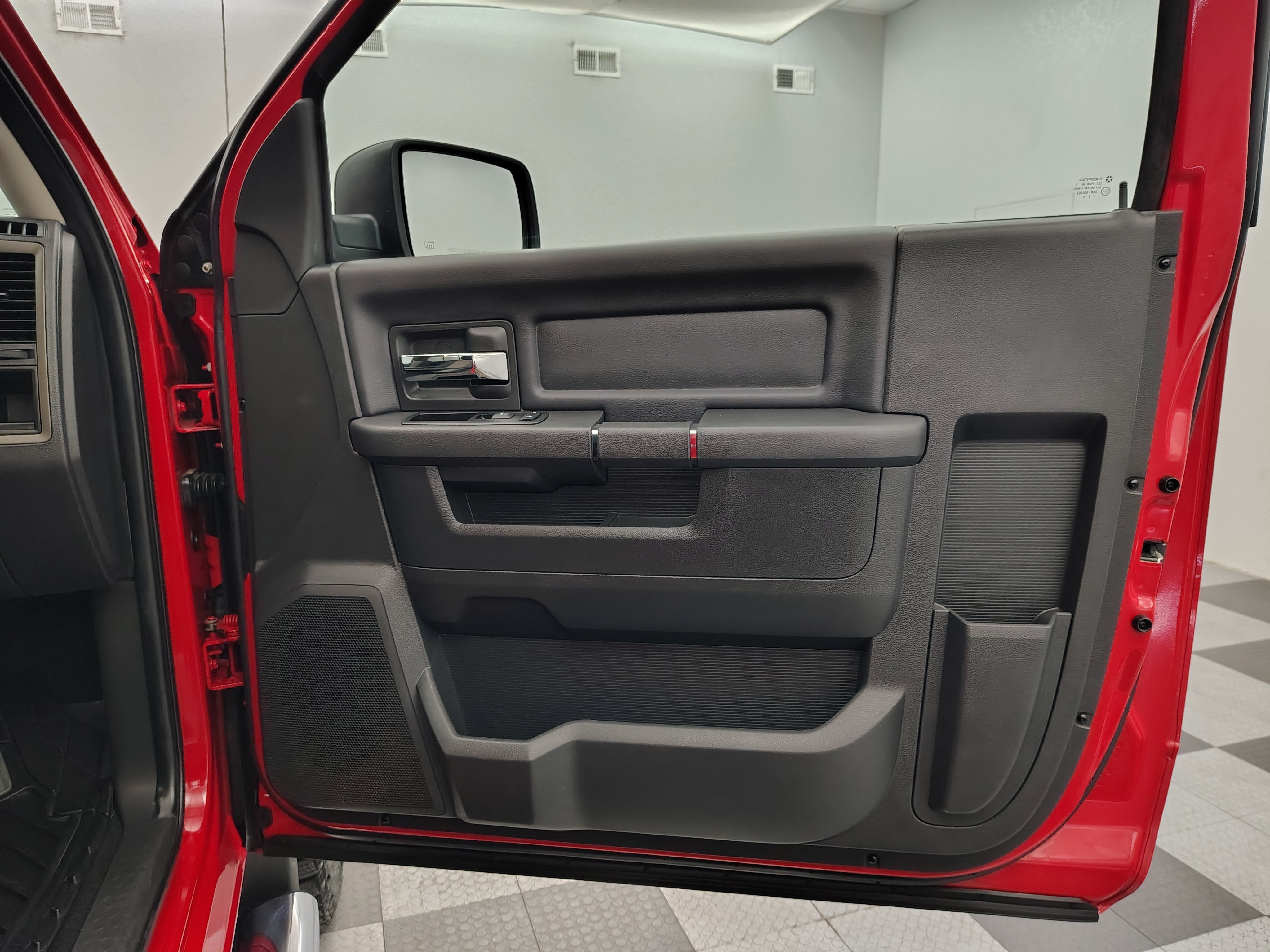 2012 RAM 1500 ST