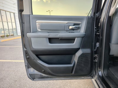 2017 RAM 1500 Big Horn Crew Cab 4x4 5'7' Box
