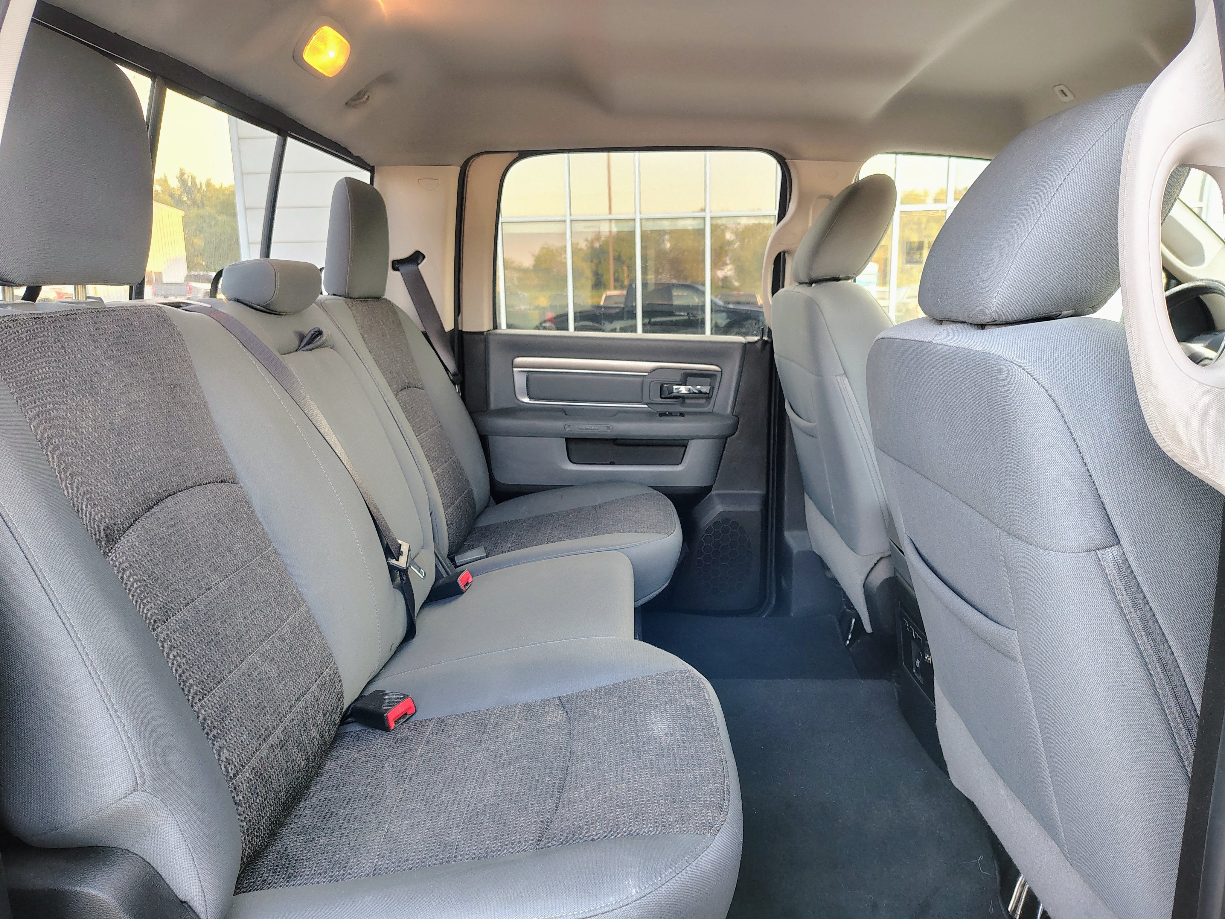 2017 RAM 1500 Big Horn Crew Cab 4x4 5'7' Box