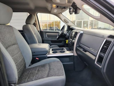 2017 RAM 1500 Big Horn Crew Cab 4x4 5'7' Box