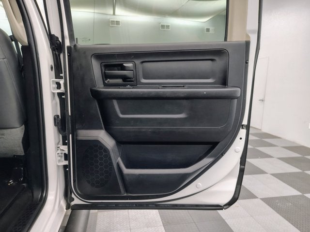 2018 RAM 2500 Tradesman Crew Cab 4x4 6'4' Box