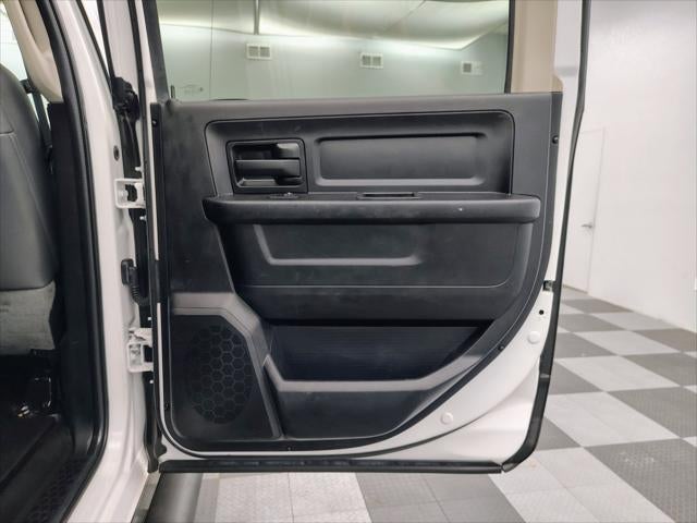 2018 RAM 2500 Tradesman Crew Cab 4x4 6'4' Box