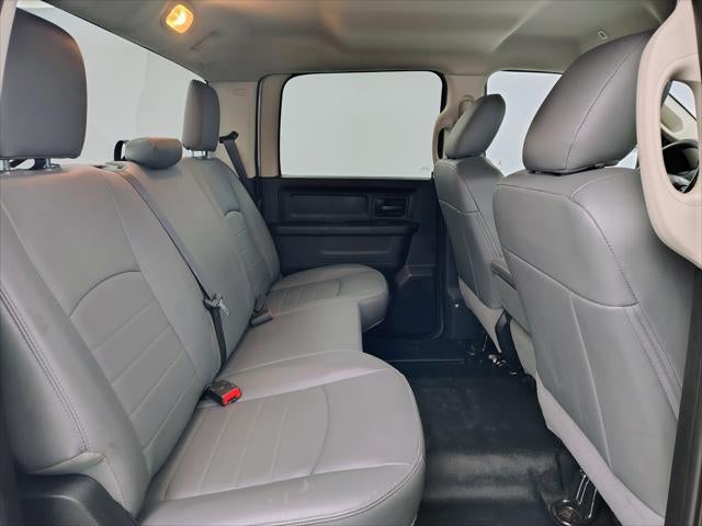 2018 RAM 2500 Tradesman Crew Cab 4x4 6'4' Box
