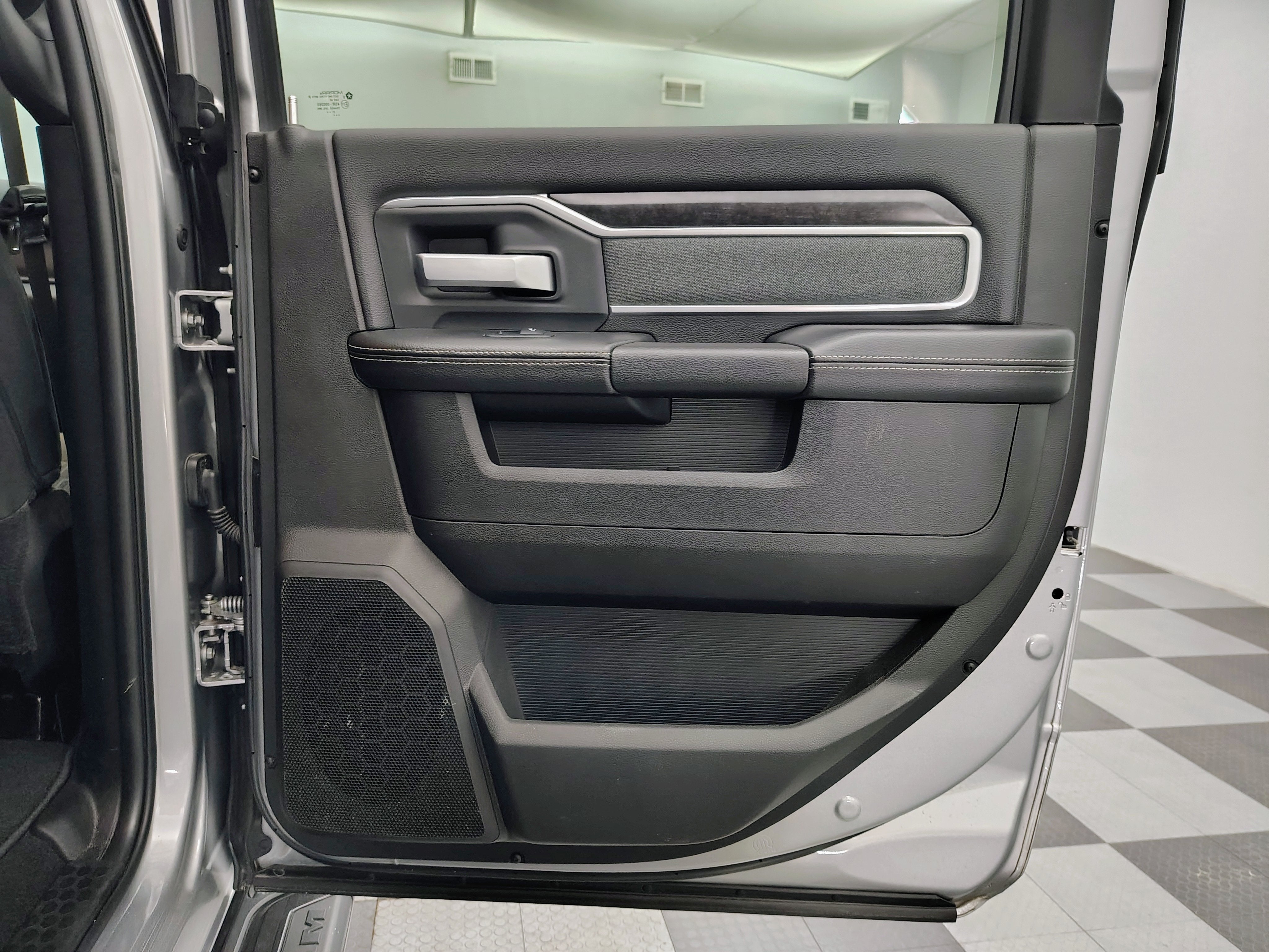 2022 RAM 2500 Big Horn Crew Cab 4x4 6'4' Box