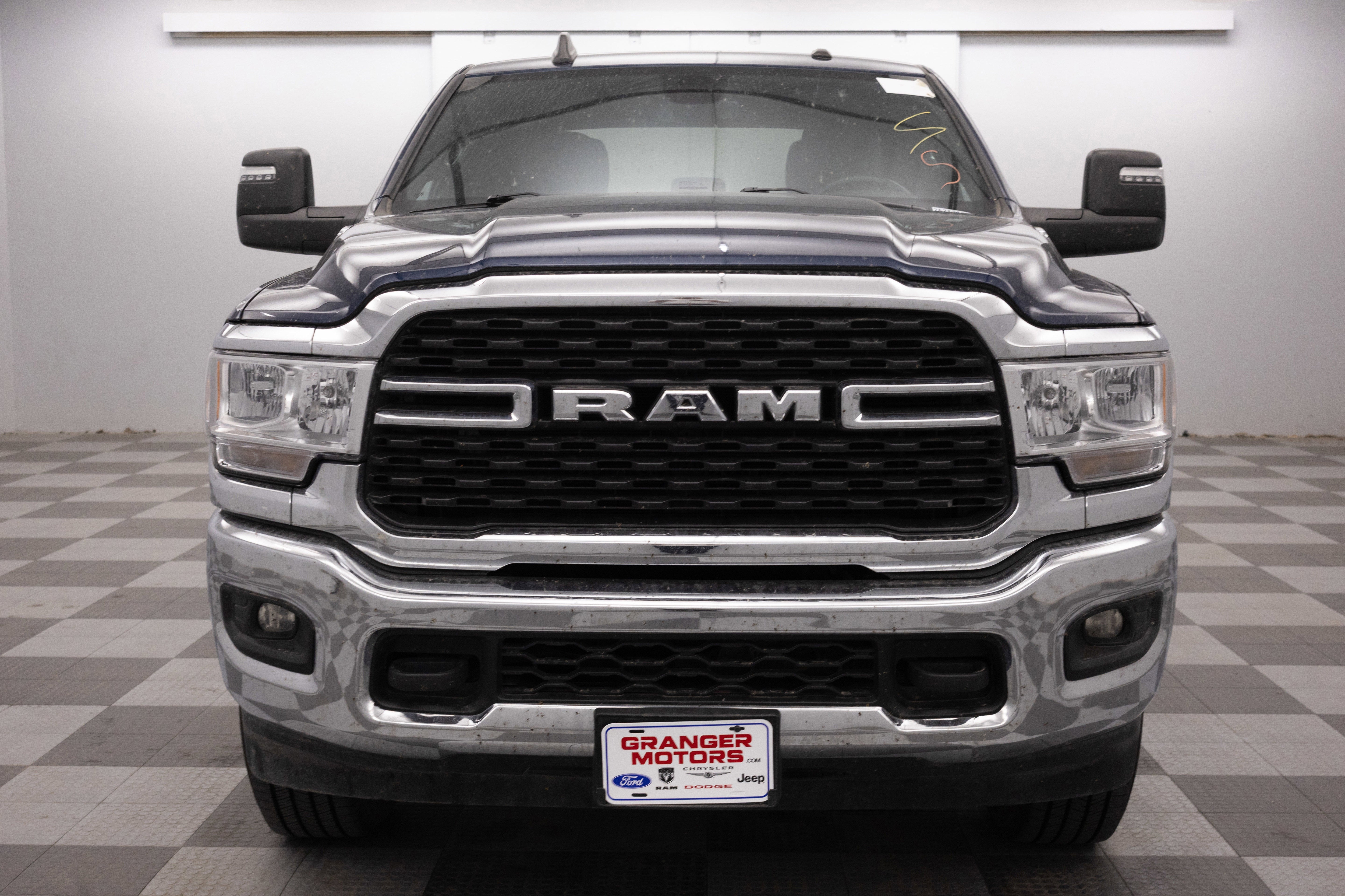 2024 RAM 2500 Big Horn Crew Cab 4x4 6'4' Box