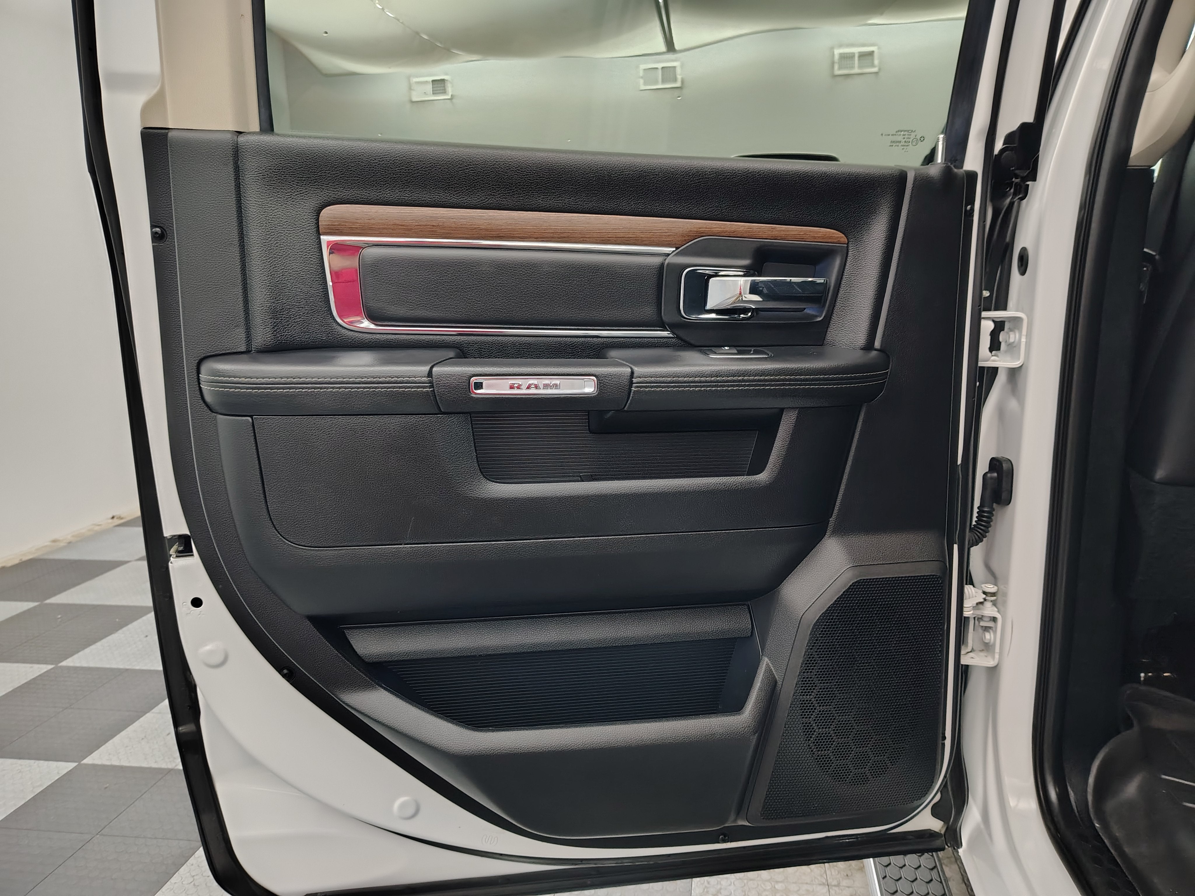 2016 RAM 2500 Laramie