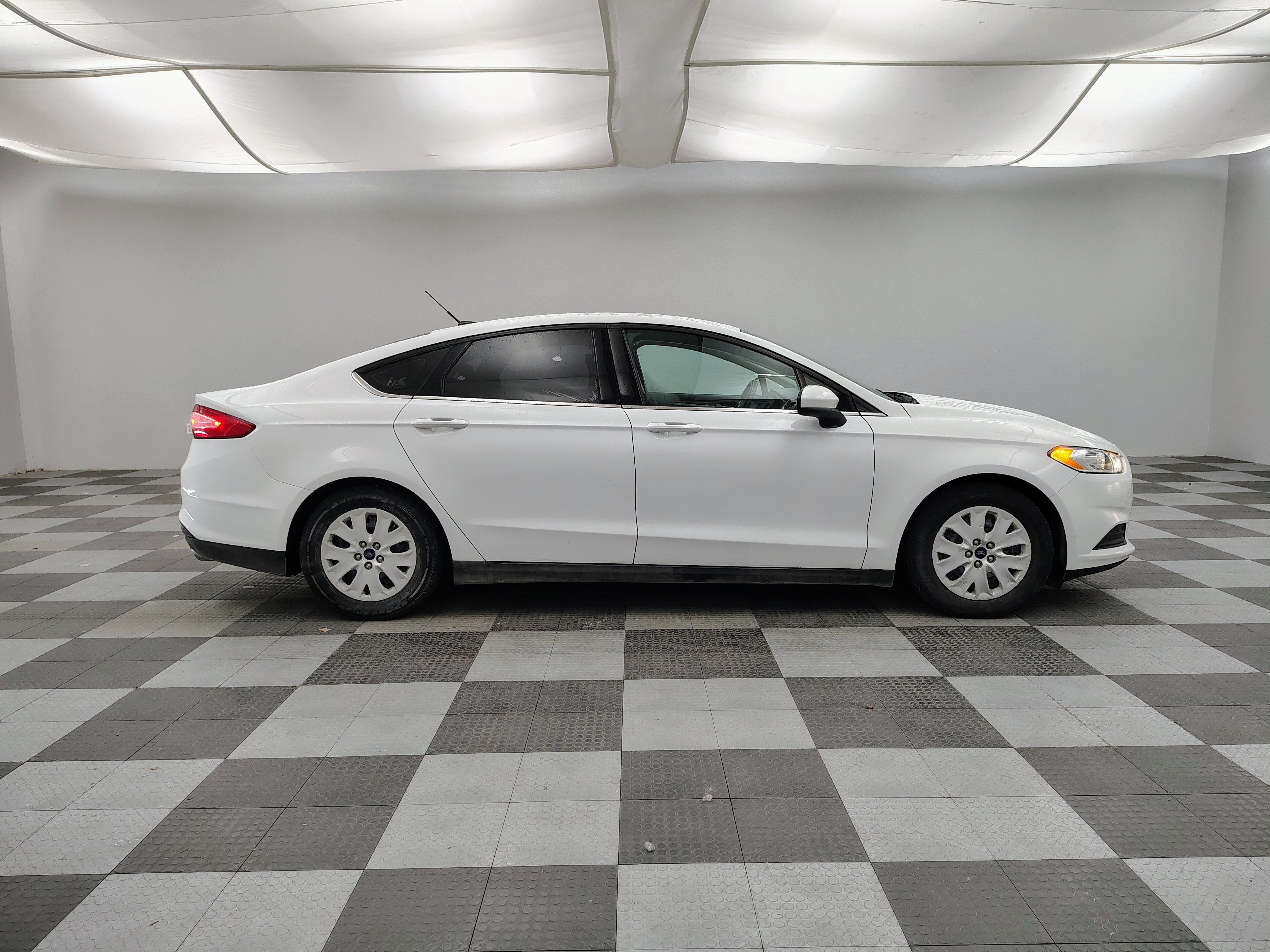 2014 Ford Fusion S