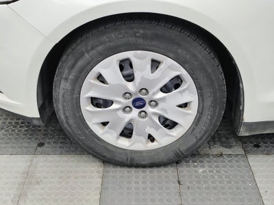 2014 Ford Fusion S