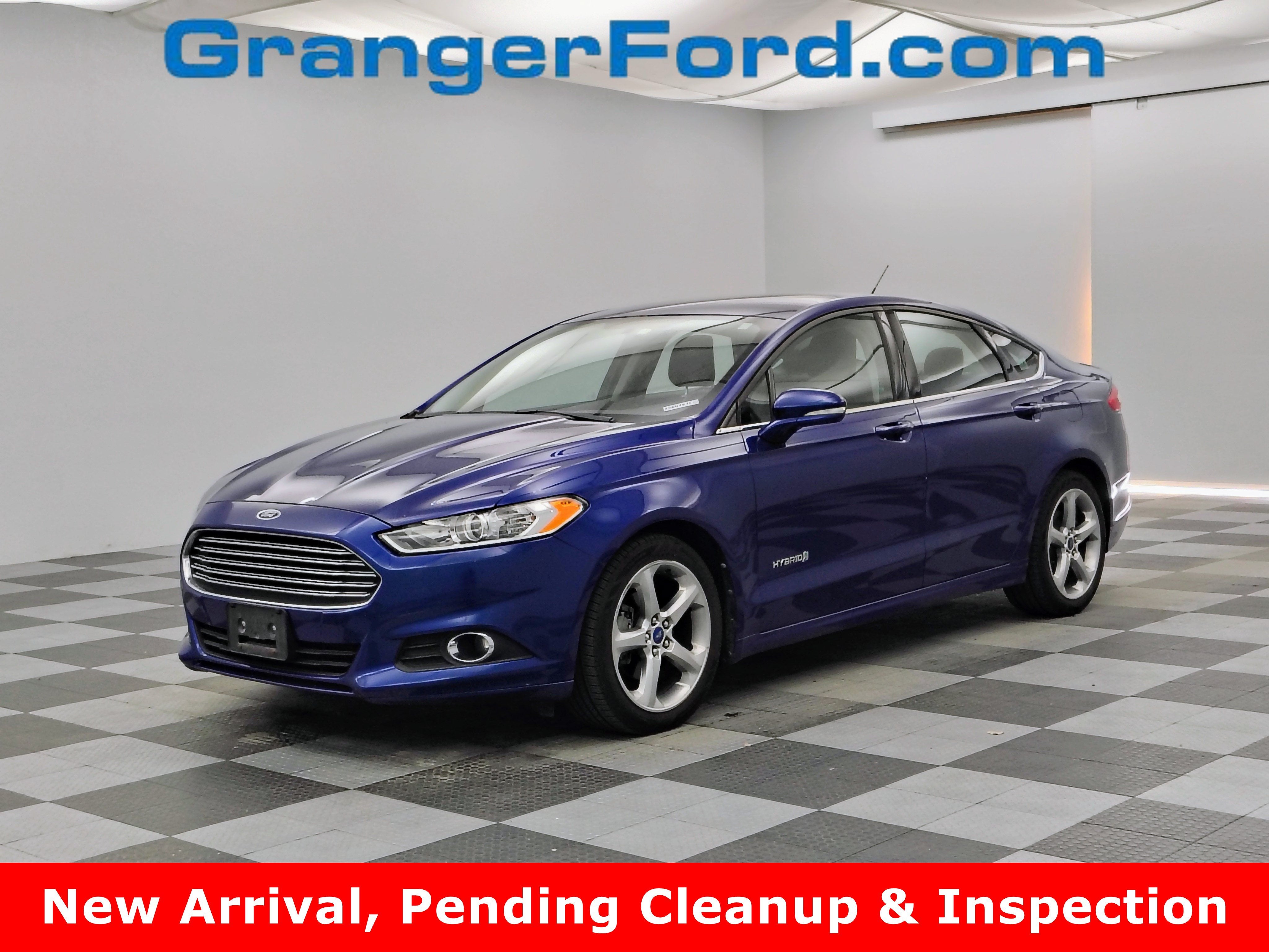 2013 Ford Fusion Hybrid SE