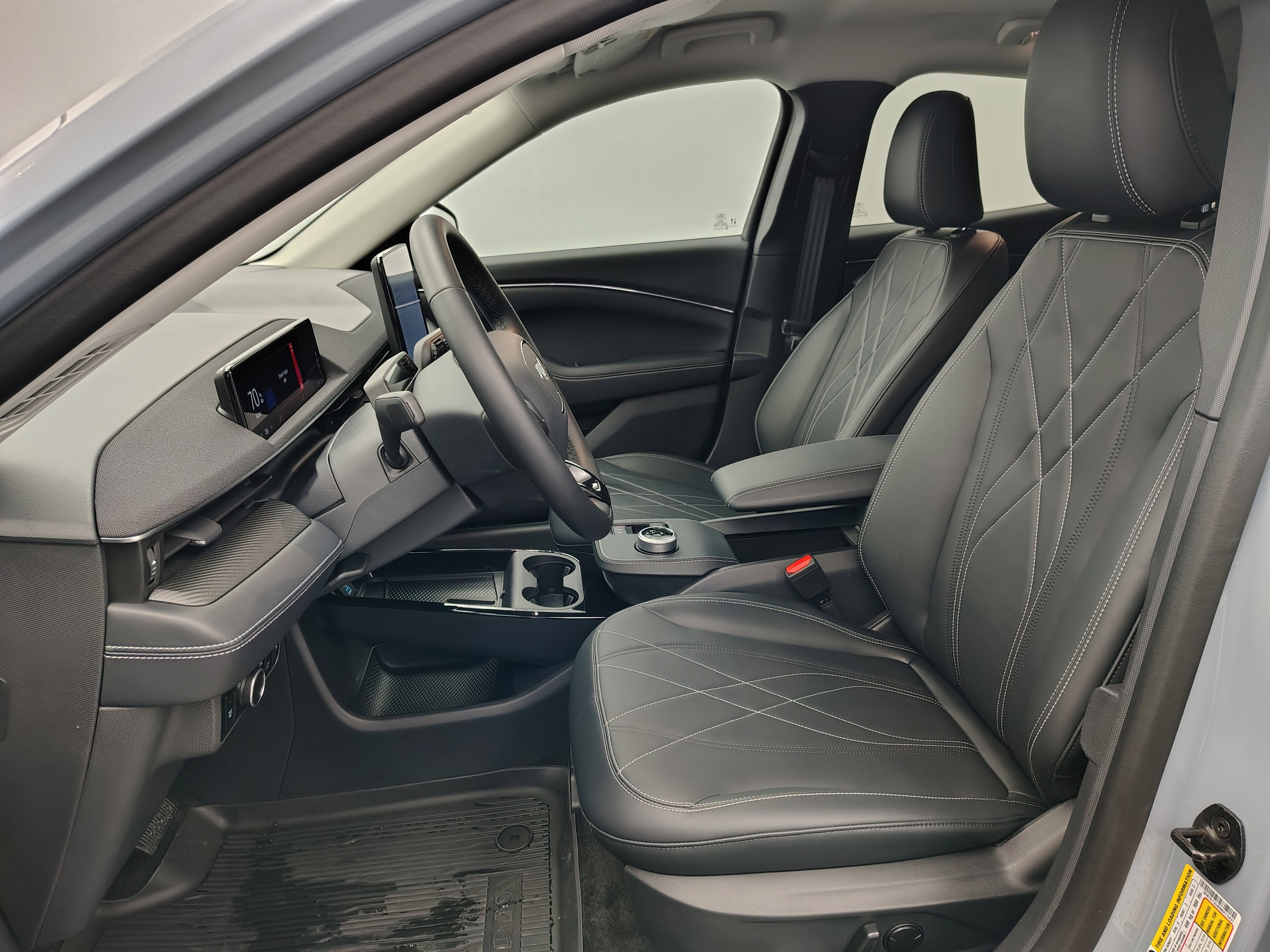 2024 Ford Mustang Mach-E Select