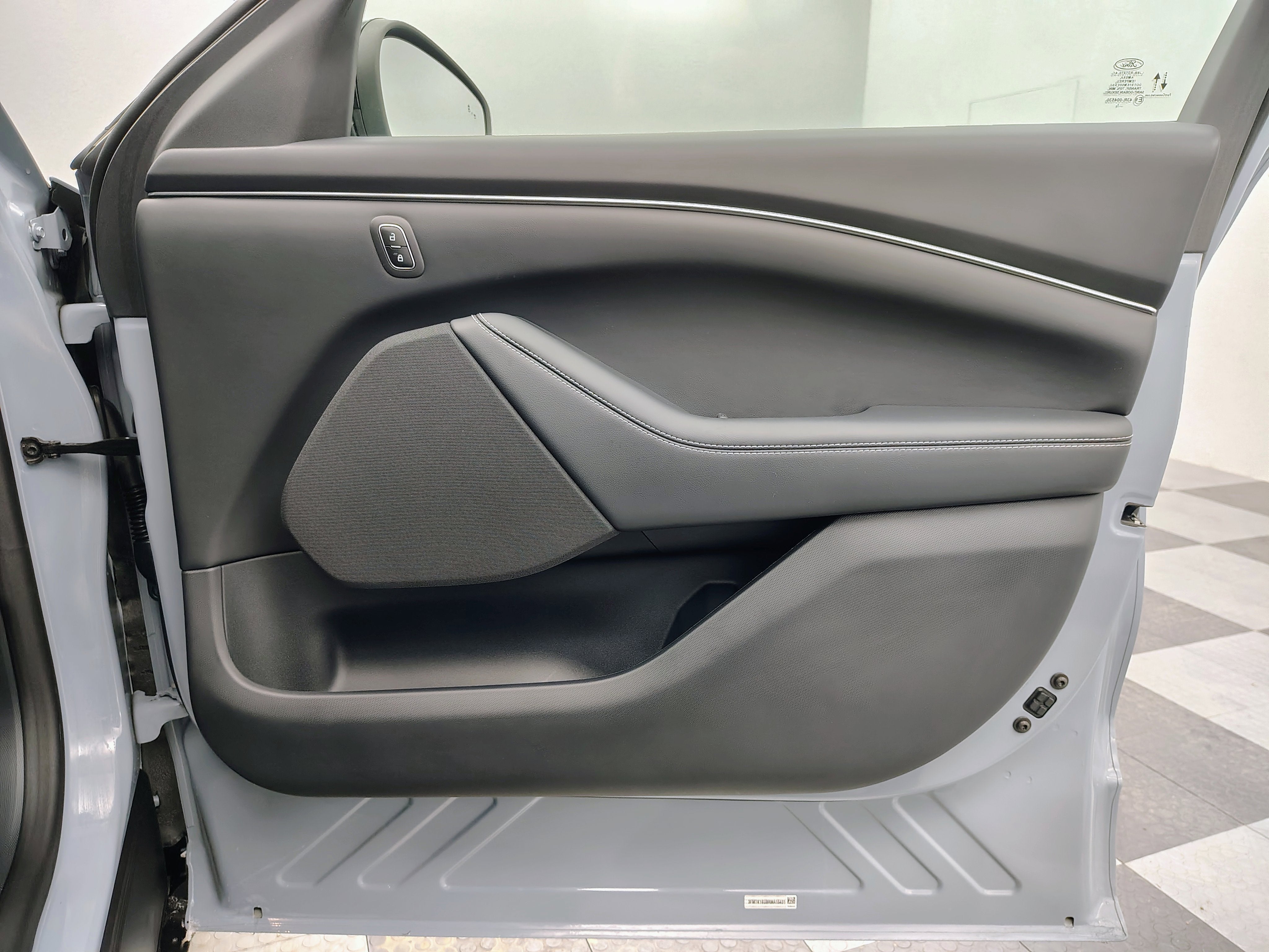 2024 Ford Mustang Mach-E Select