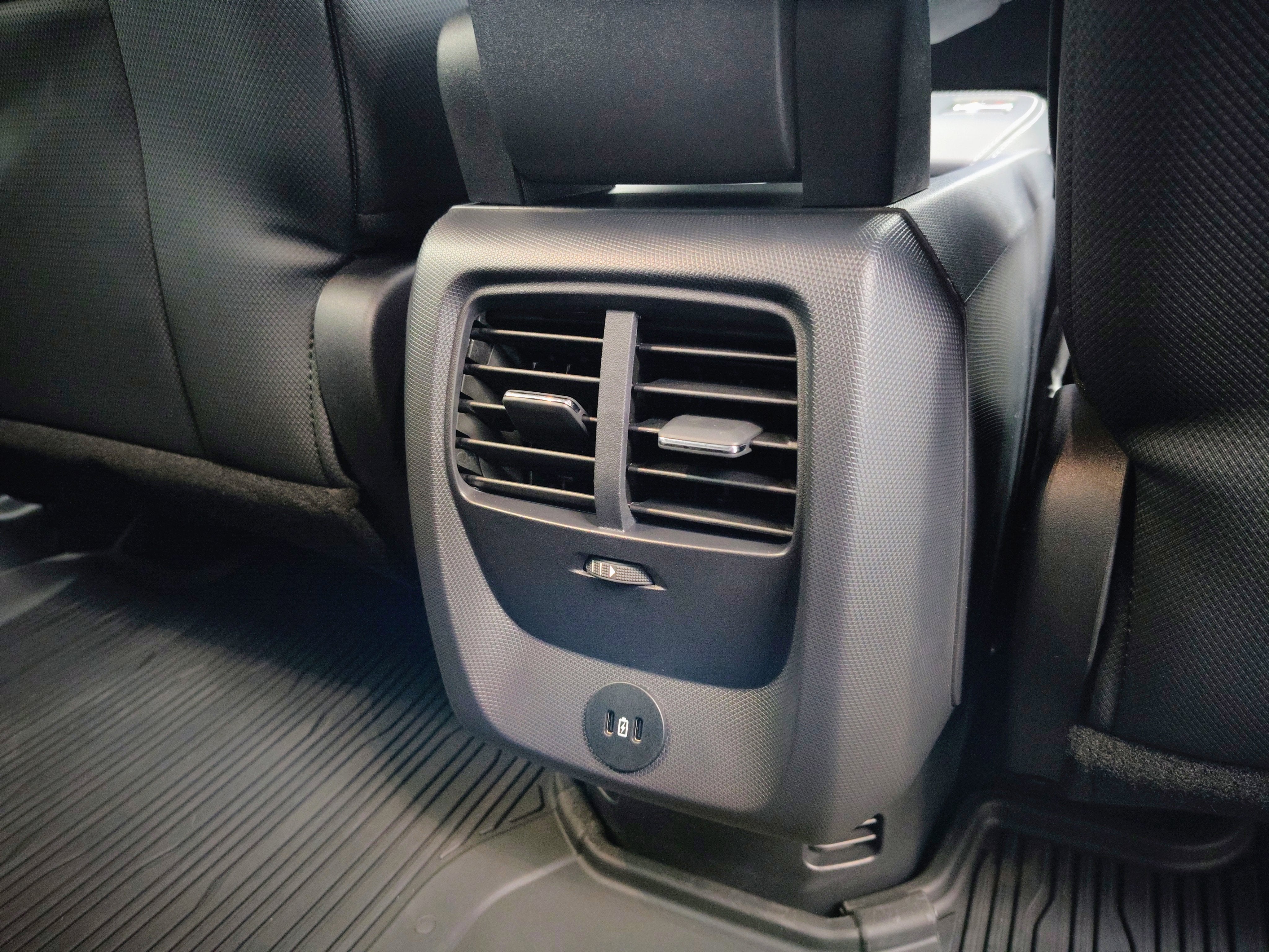 2024 Ford Mustang Mach-E Select