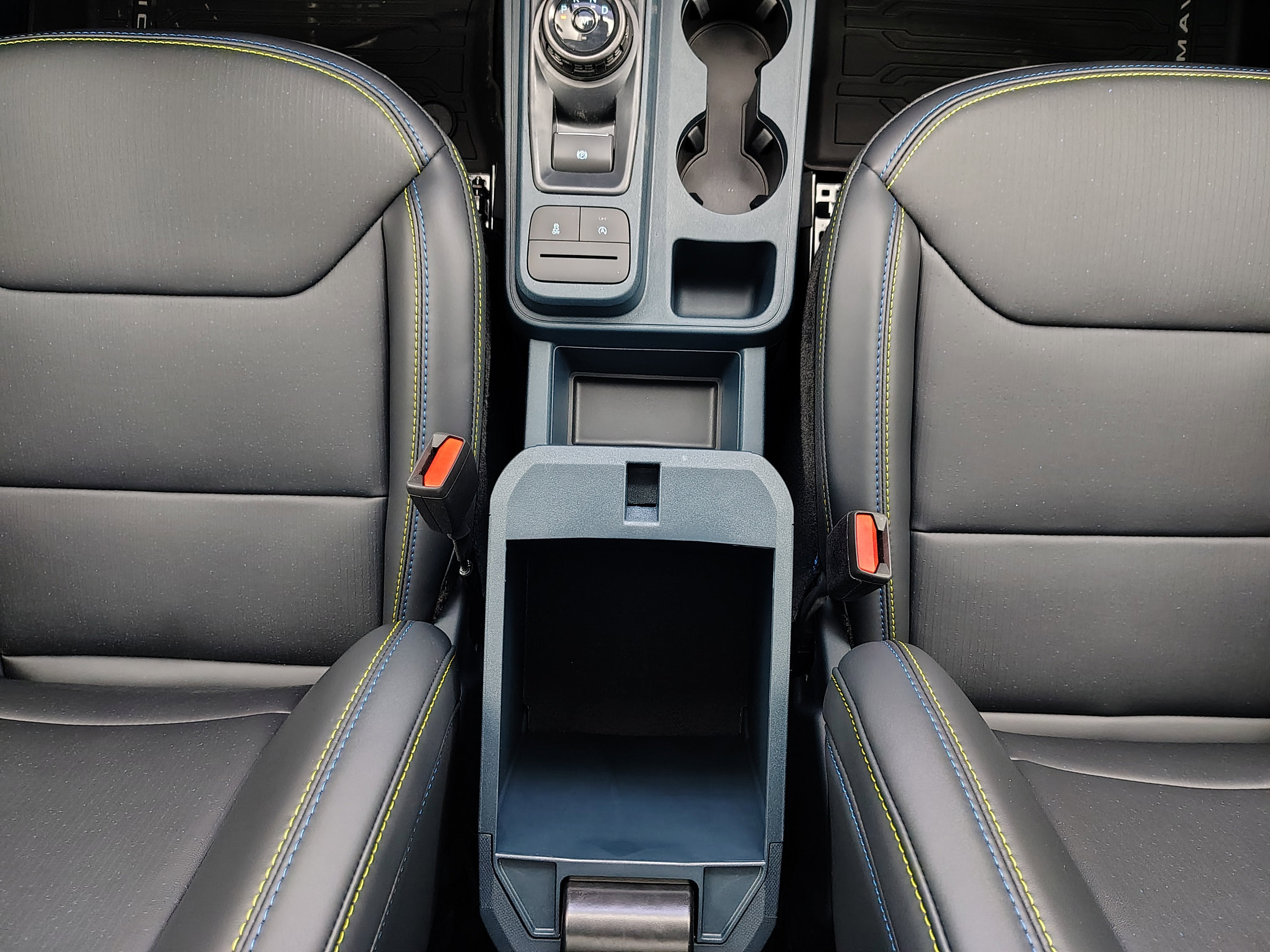 2026 Ford Maverick Lobo High