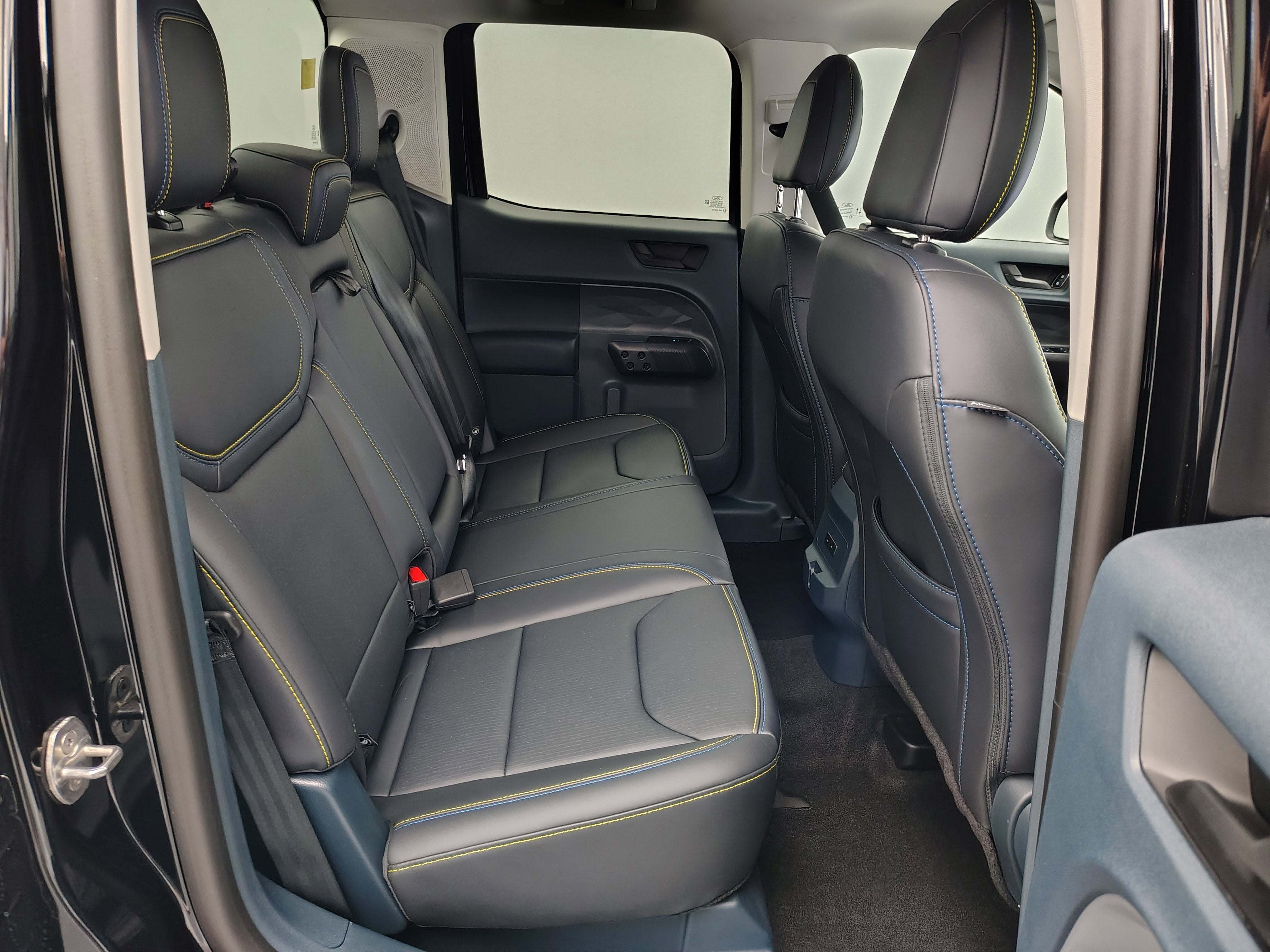 2025 Ford Maverick Lobo Standard