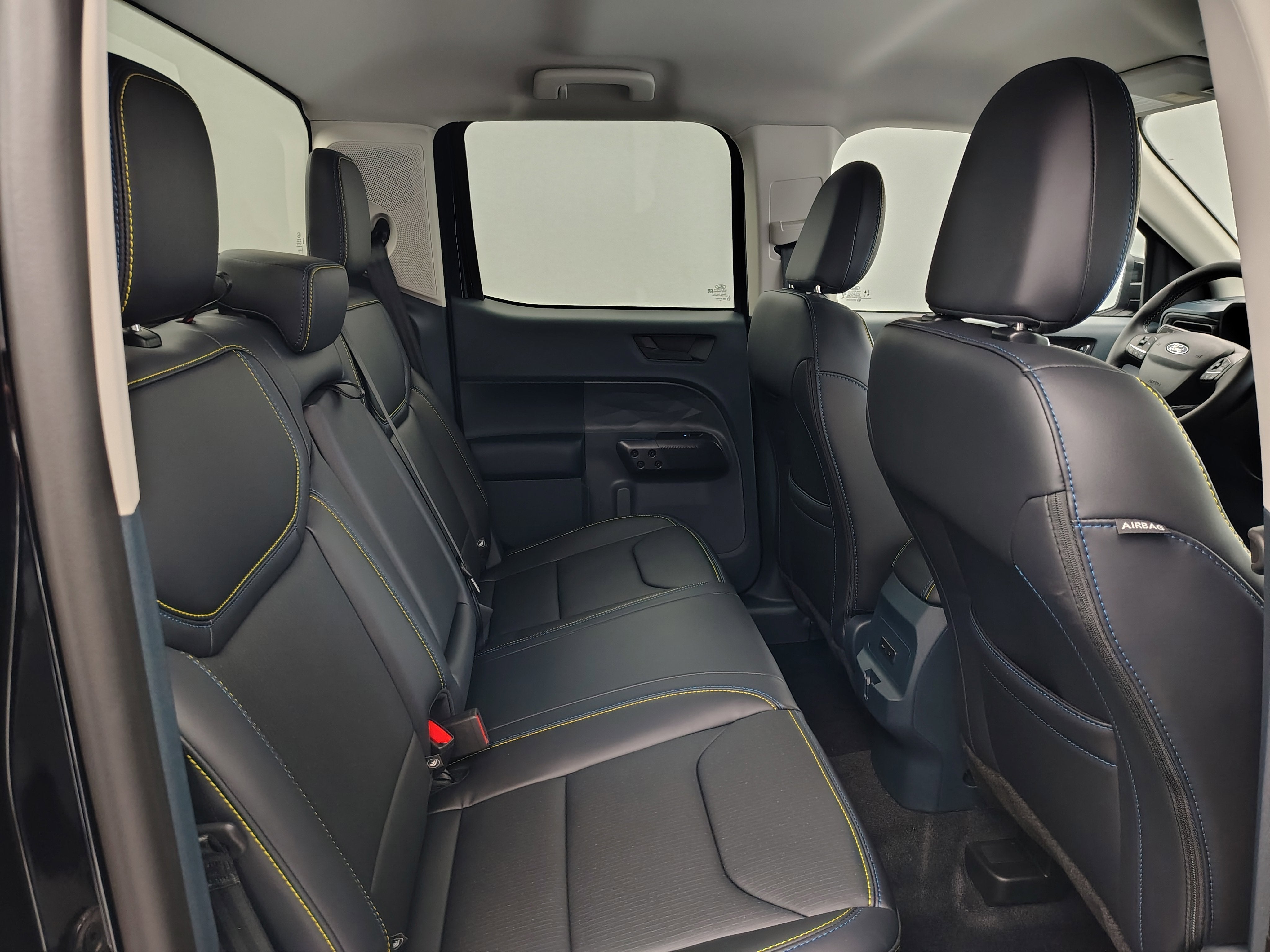 2026 Ford Maverick Lobo Standard