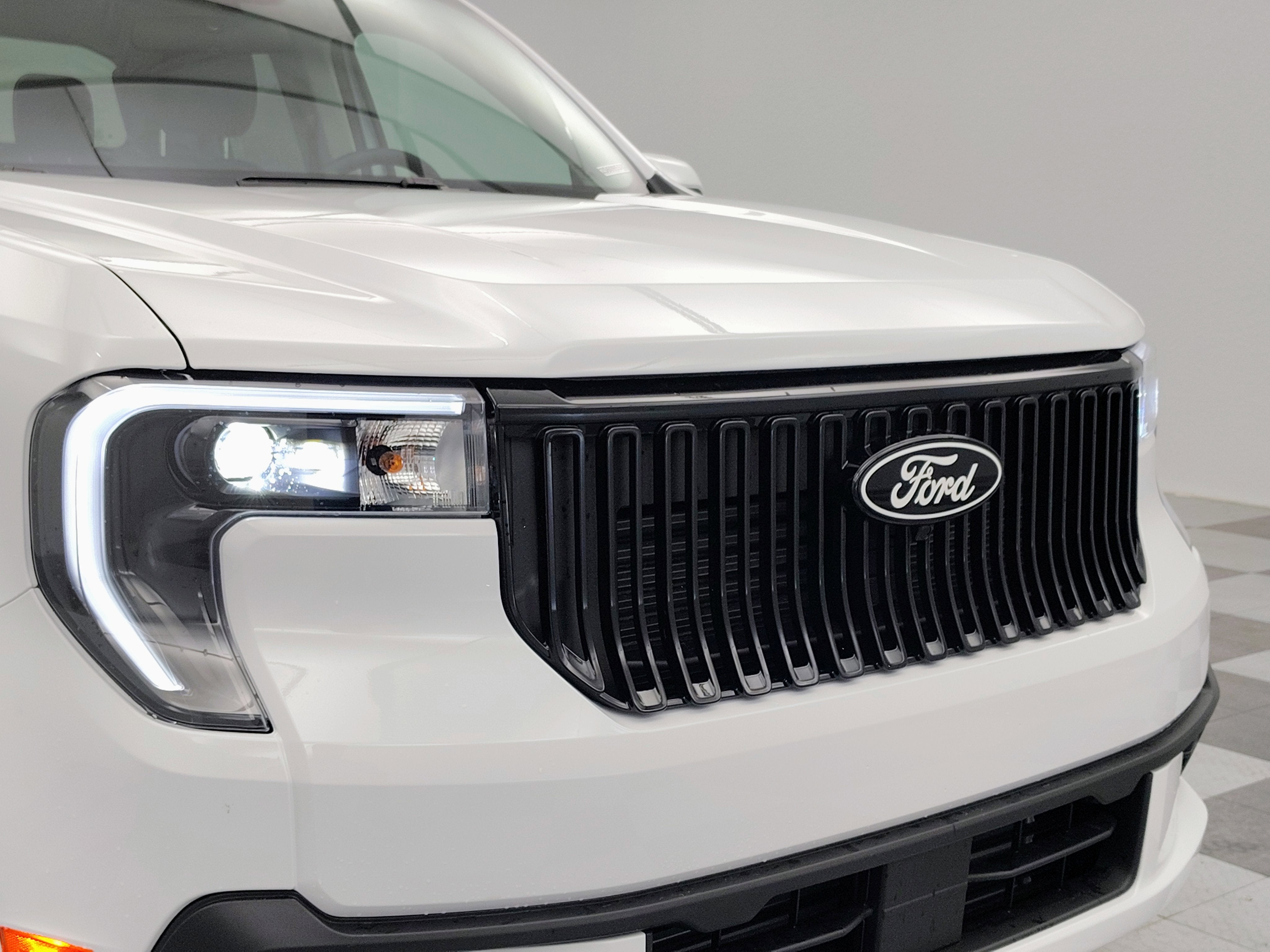 2025 Ford Maverick Lobo Standard