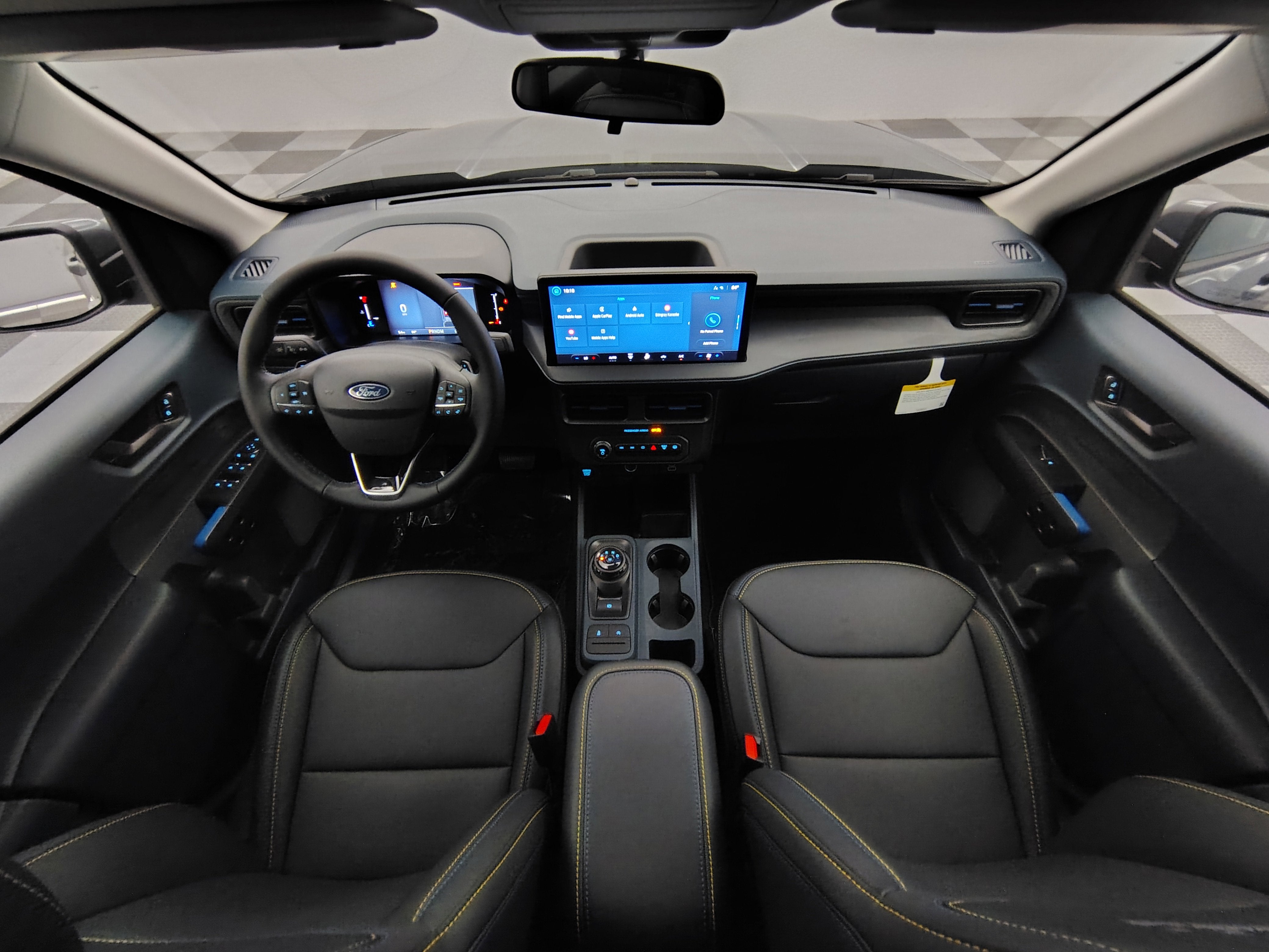 2026 Ford Maverick Lobo Standard