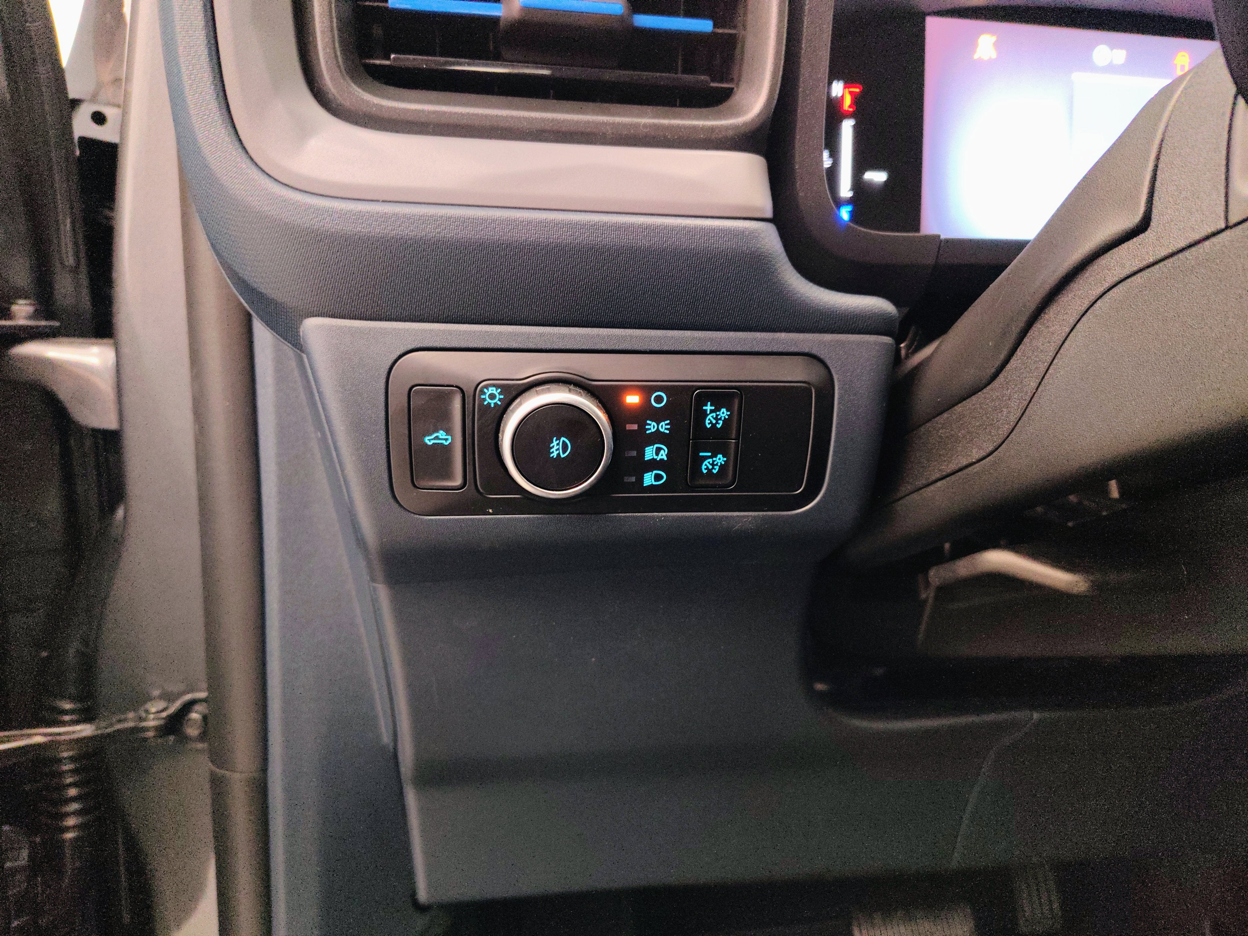 2026 Ford Maverick Lobo Standard