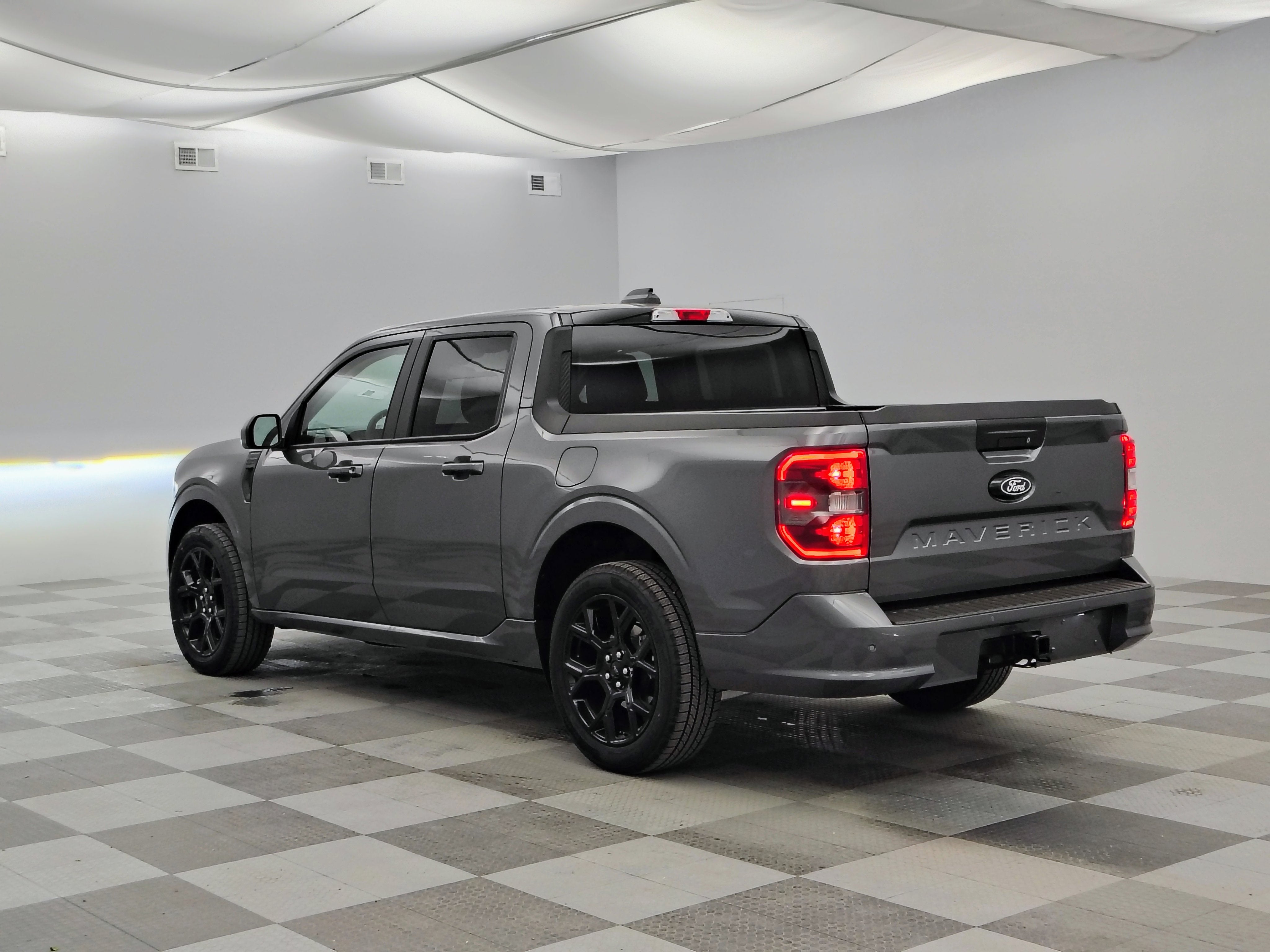 2026 Ford Maverick Lobo Standard
