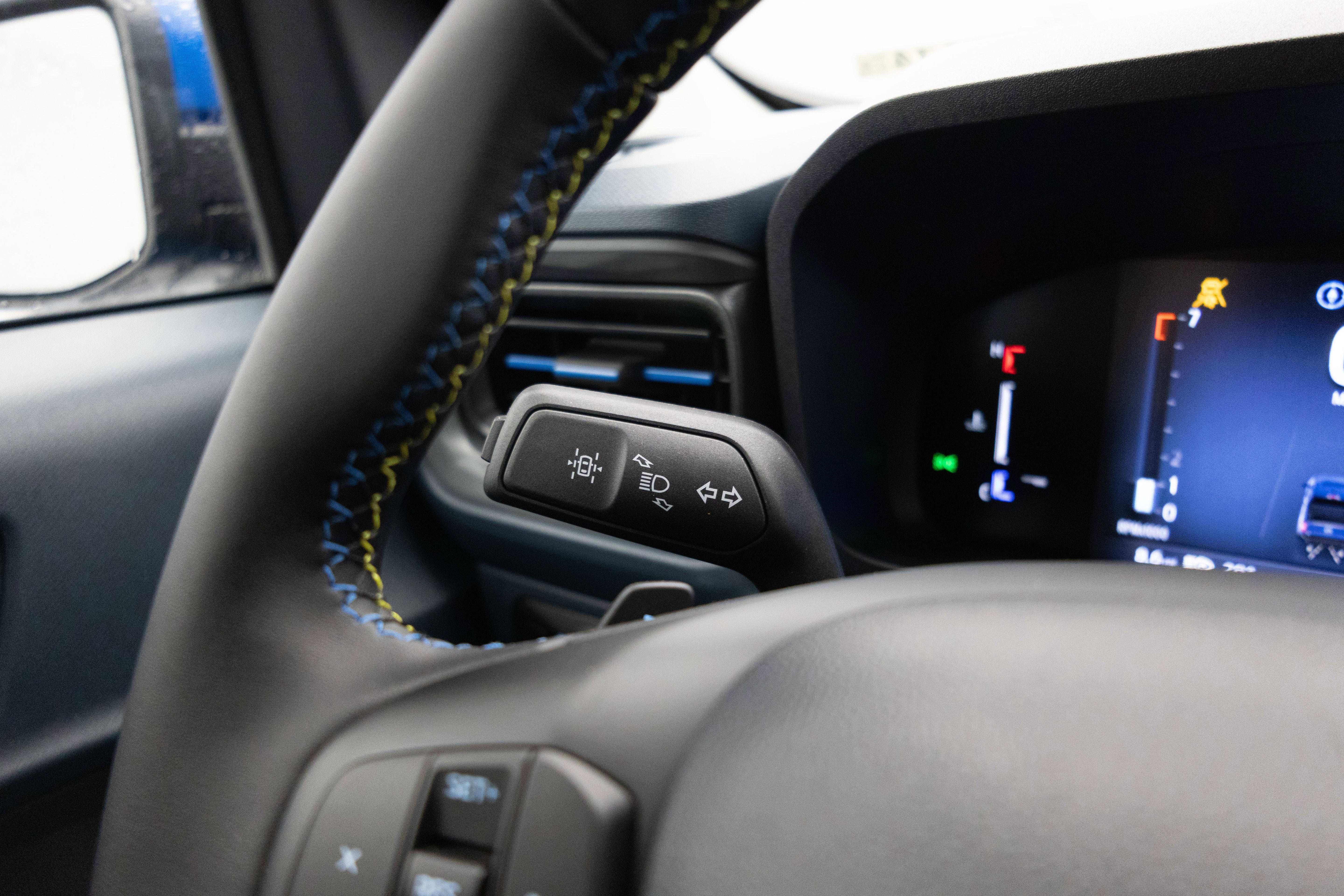 2026 Ford Maverick Lobo Standard