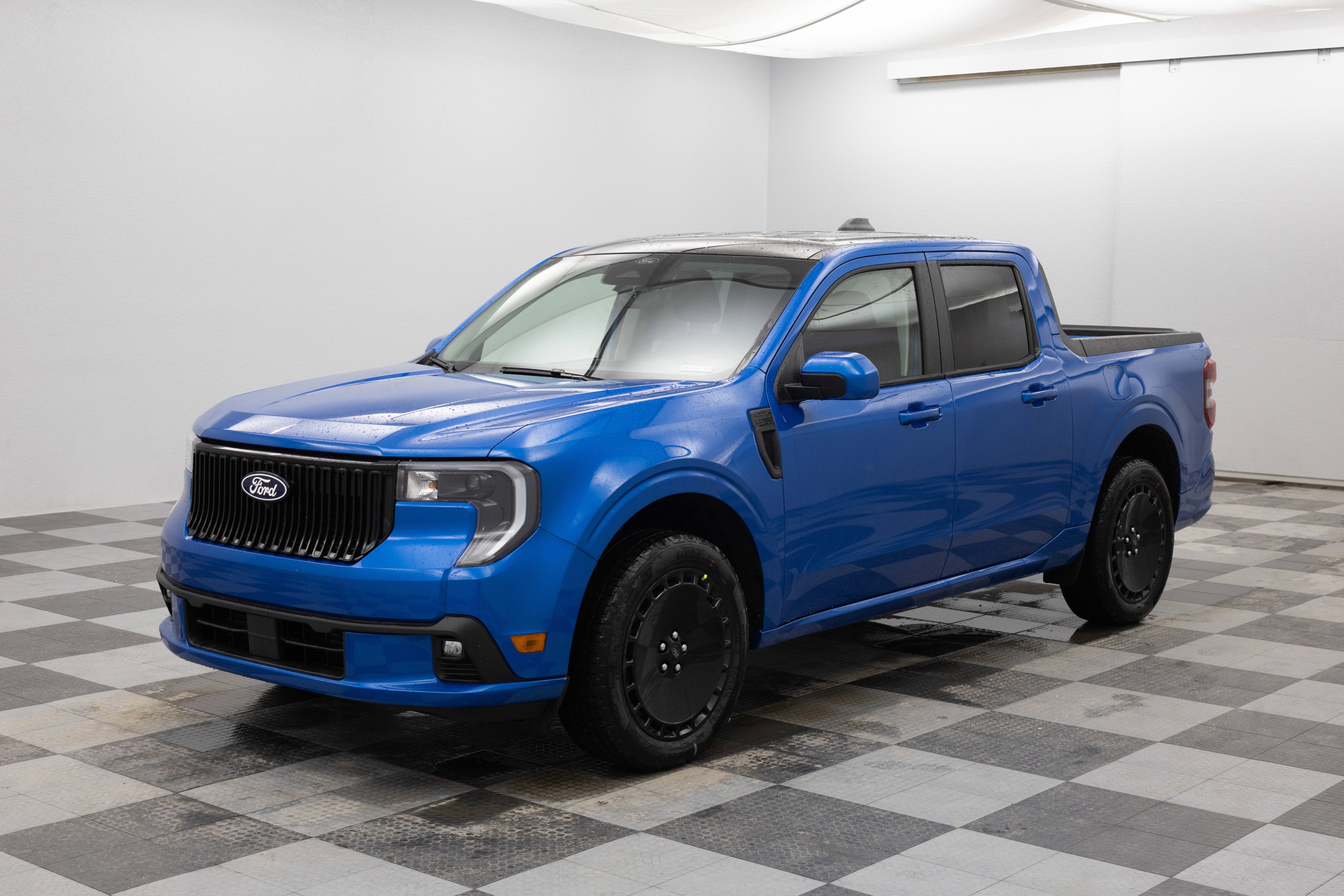 2026 Ford Maverick Lobo Standard