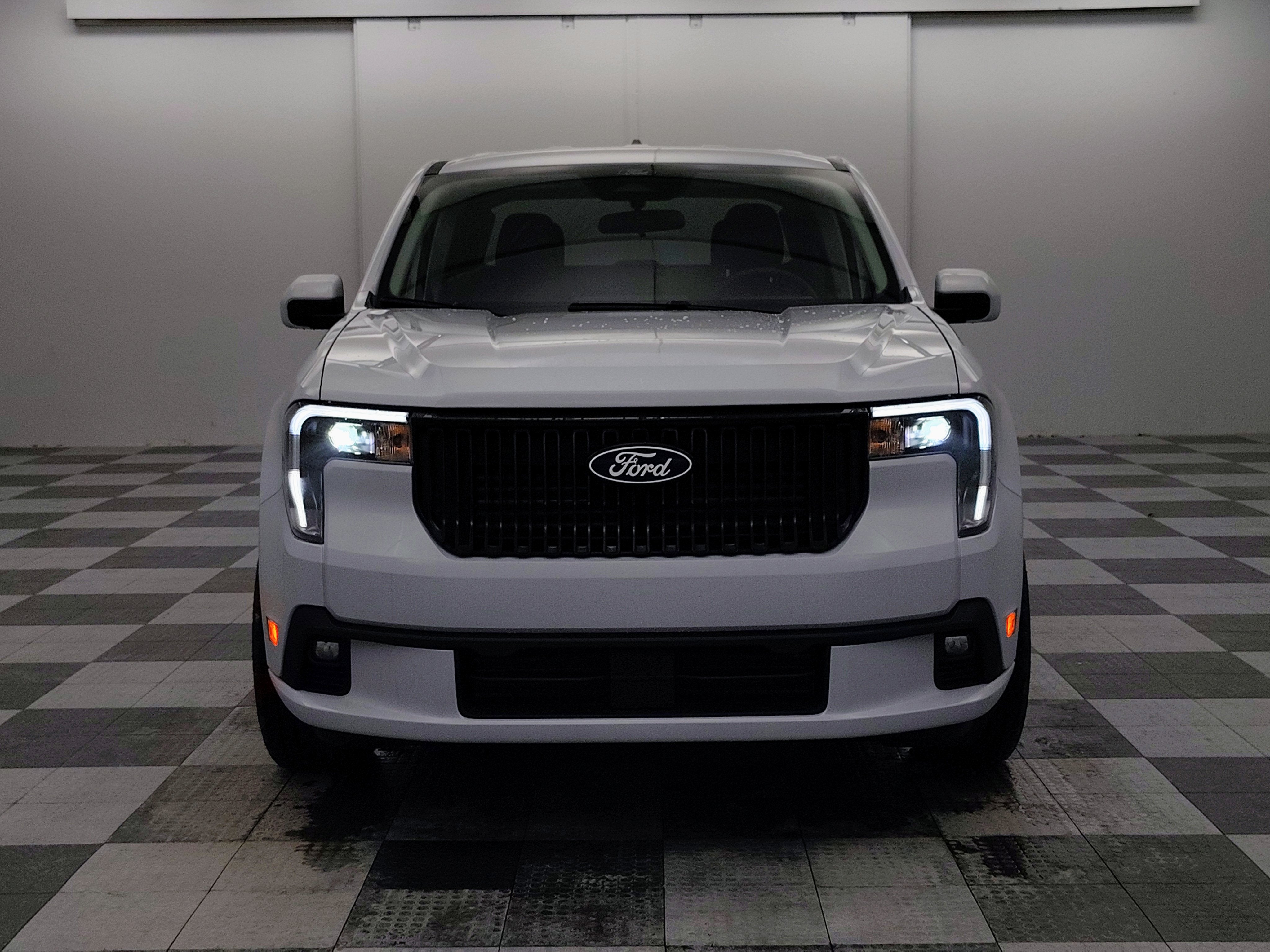 2026 Ford Maverick Lobo Standard