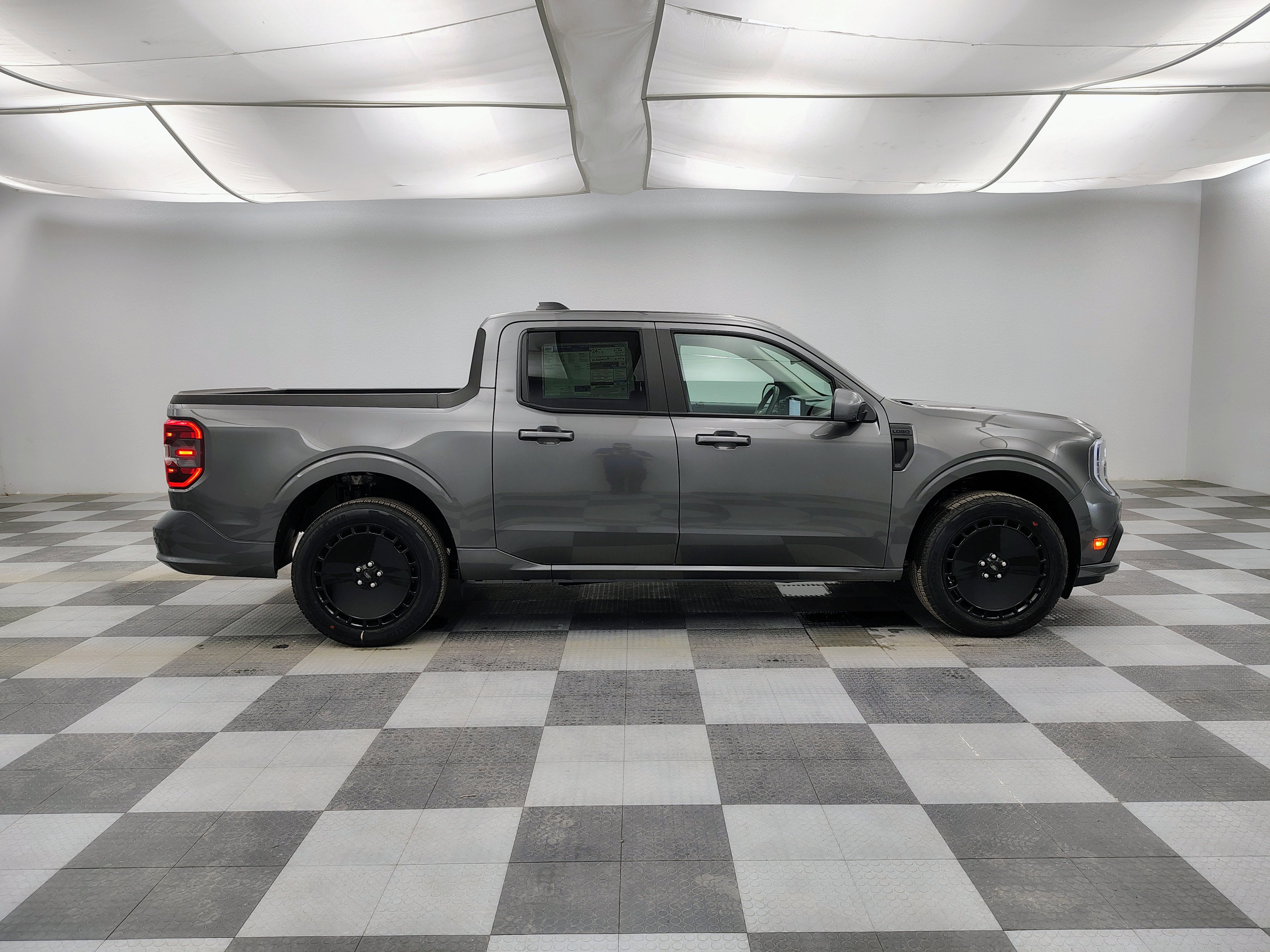 2026 Ford Maverick Lobo Standard