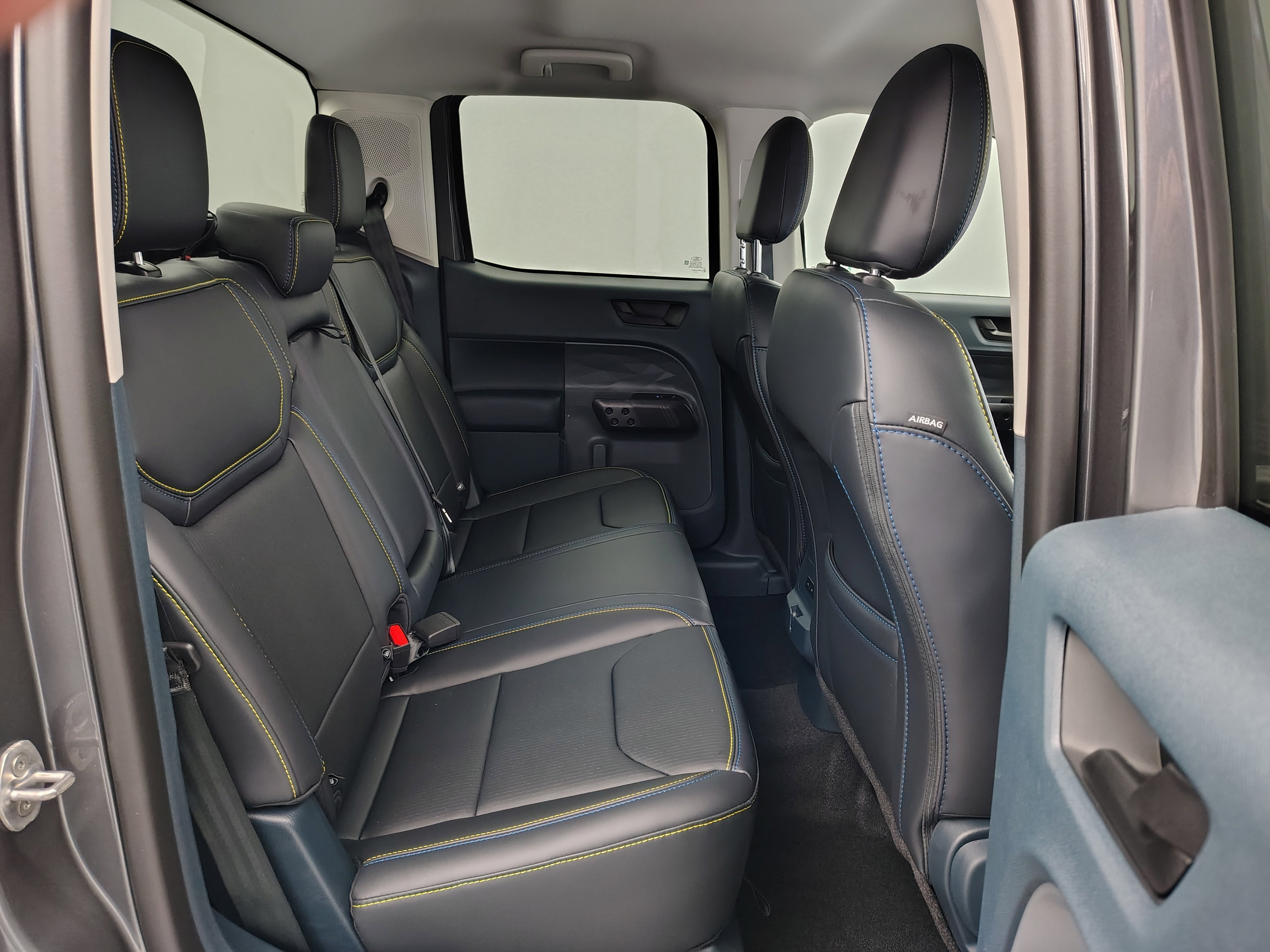 2026 Ford Maverick Lobo Standard