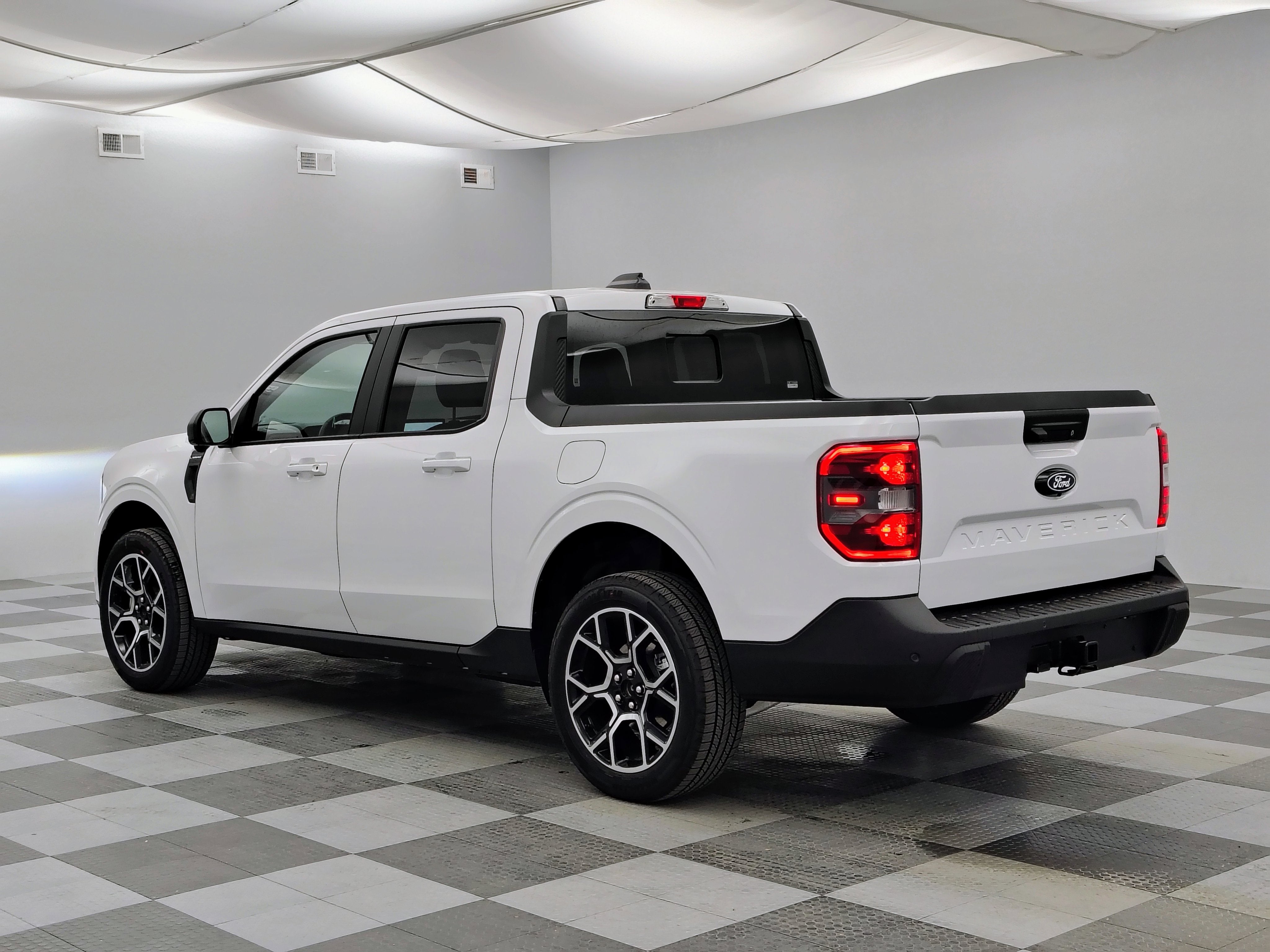 2025 Ford Maverick Lariat