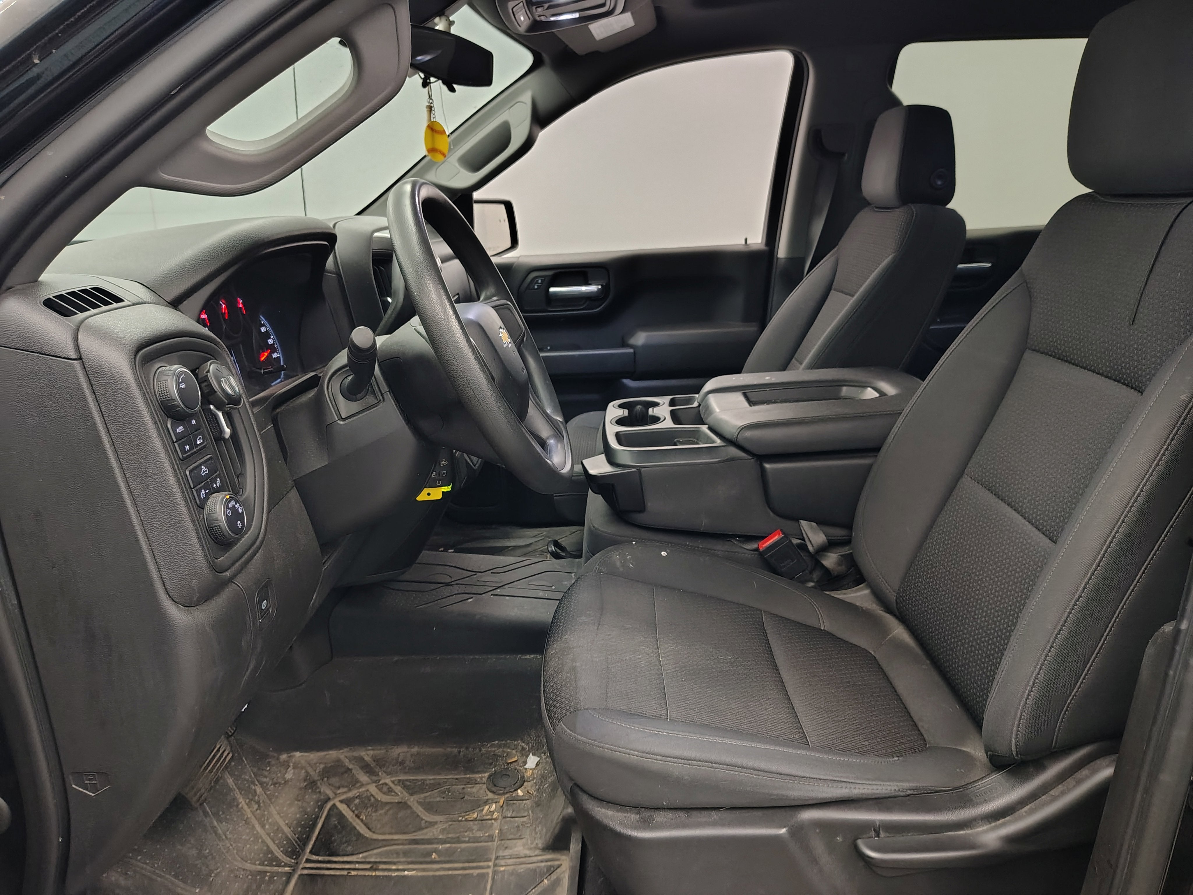 2021 Chevrolet Silverado 1500 4WD Crew Cab Short Bed Custom
