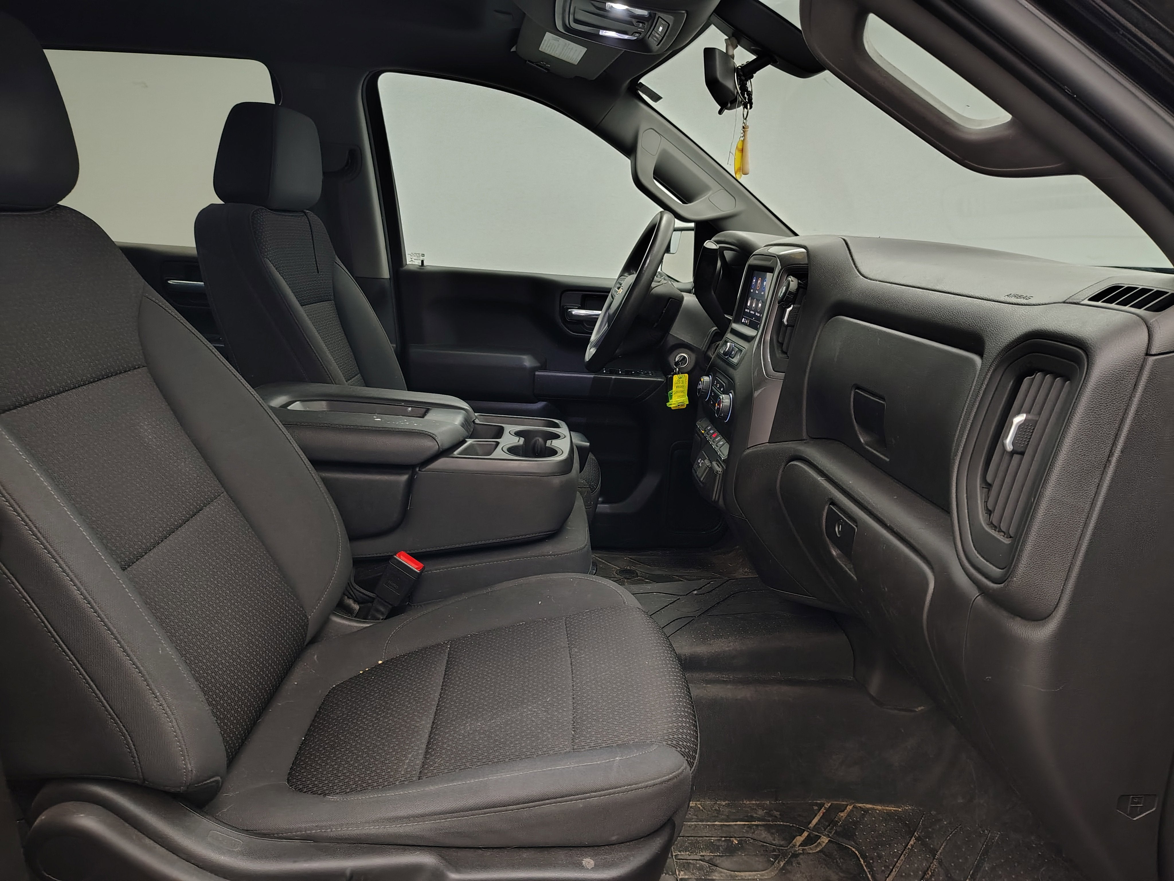 2021 Chevrolet Silverado 1500 4WD Crew Cab Short Bed Custom