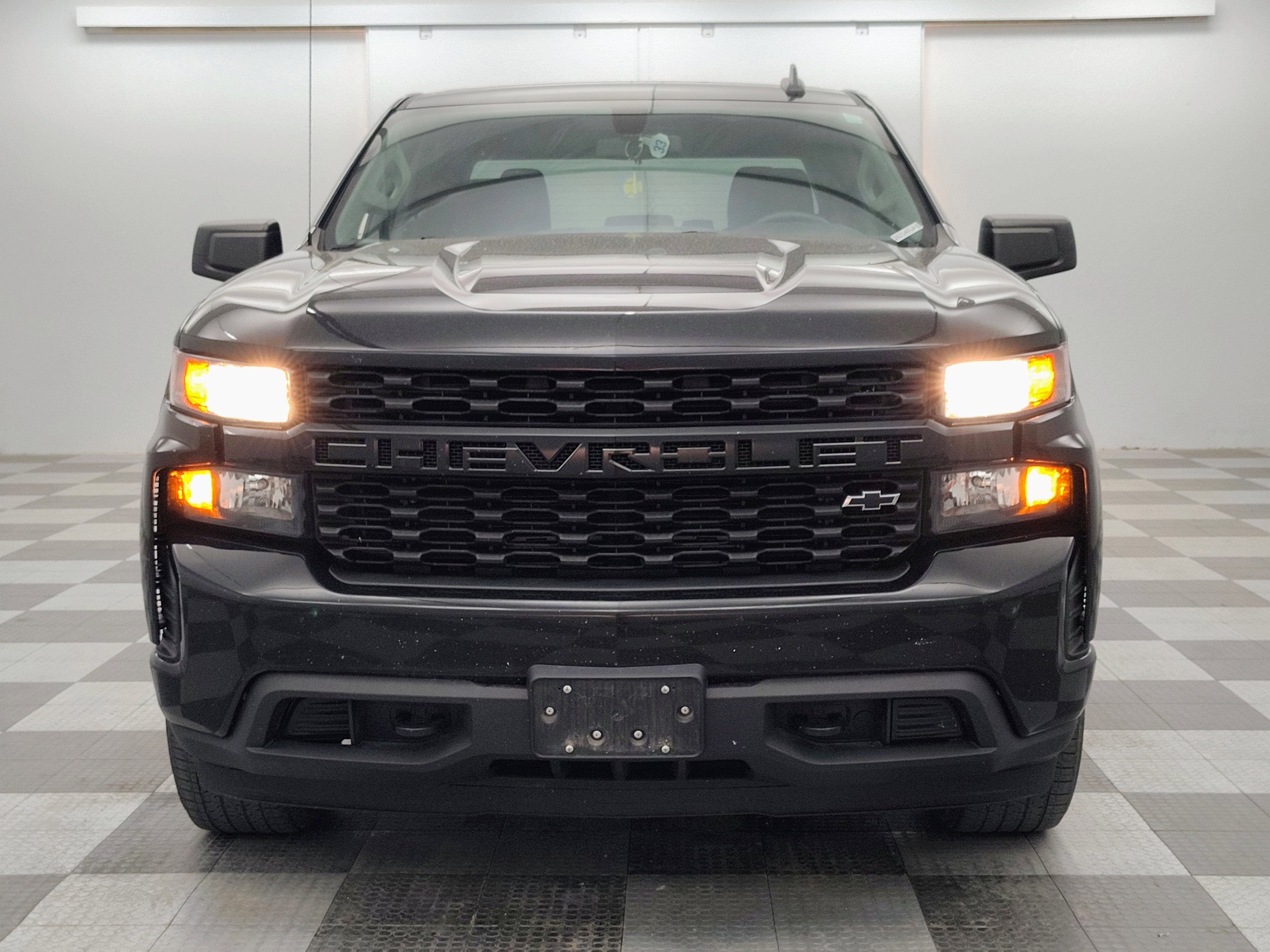 2021 Chevrolet Silverado 1500 4WD Crew Cab Short Bed Custom