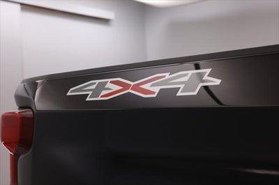 2021 Chevrolet Silverado 1500 4WD Crew Cab Short Bed Custom