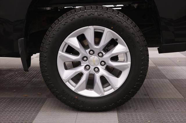 2021 Chevrolet Silverado 1500 4WD Crew Cab Short Bed Custom