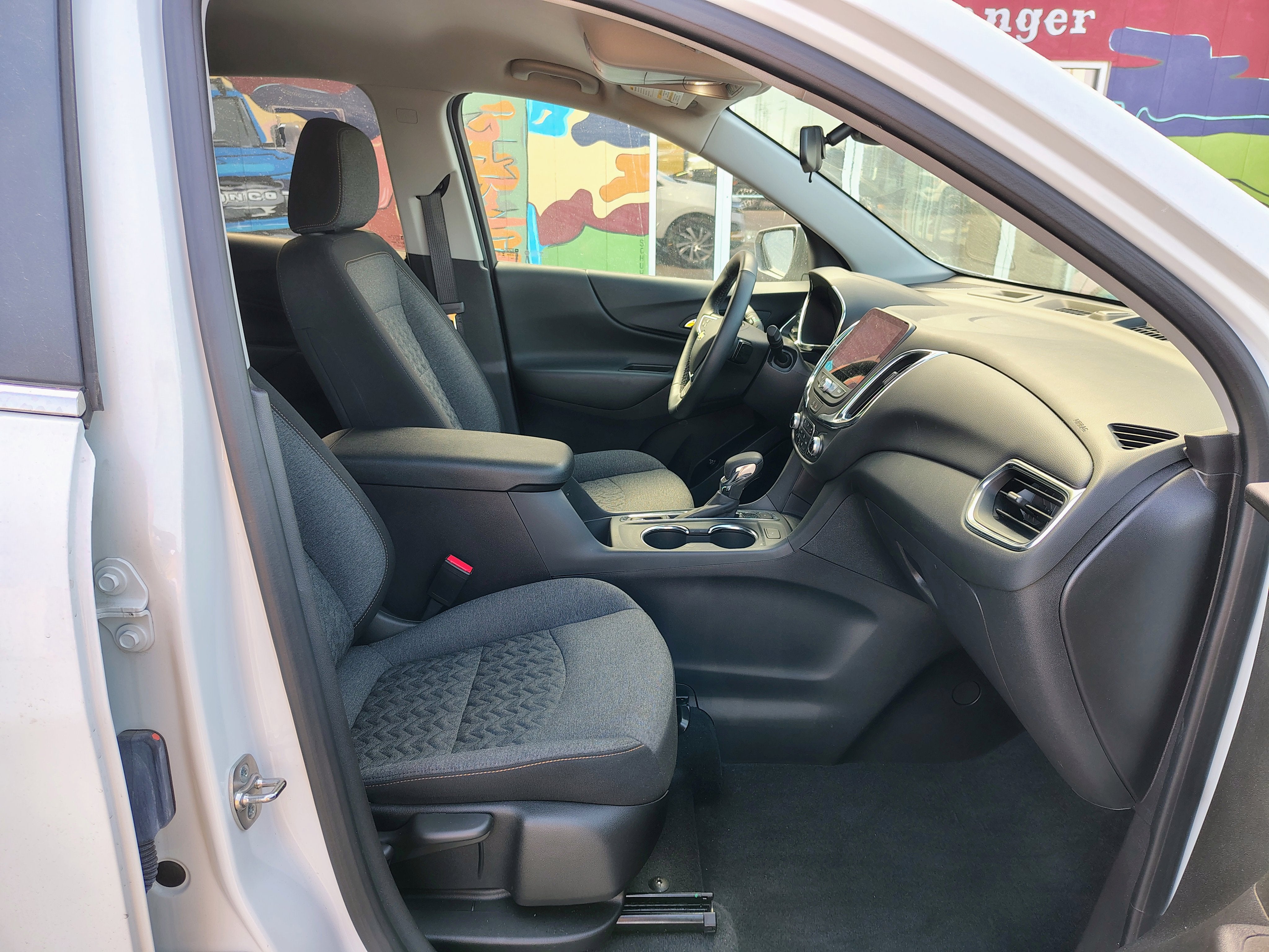 2024 Chevrolet Equinox AWD LT