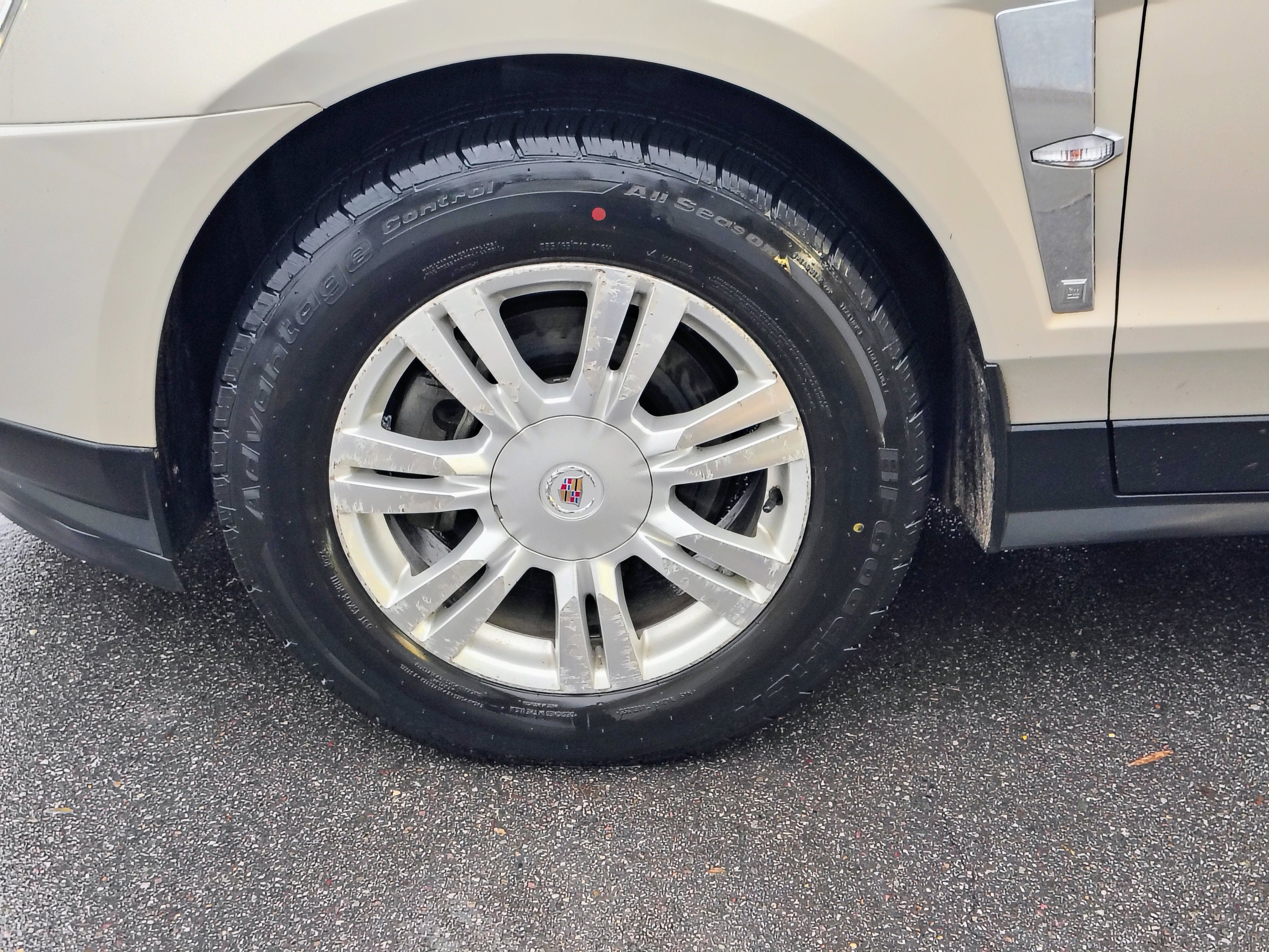 2011 Cadillac SRX Luxury