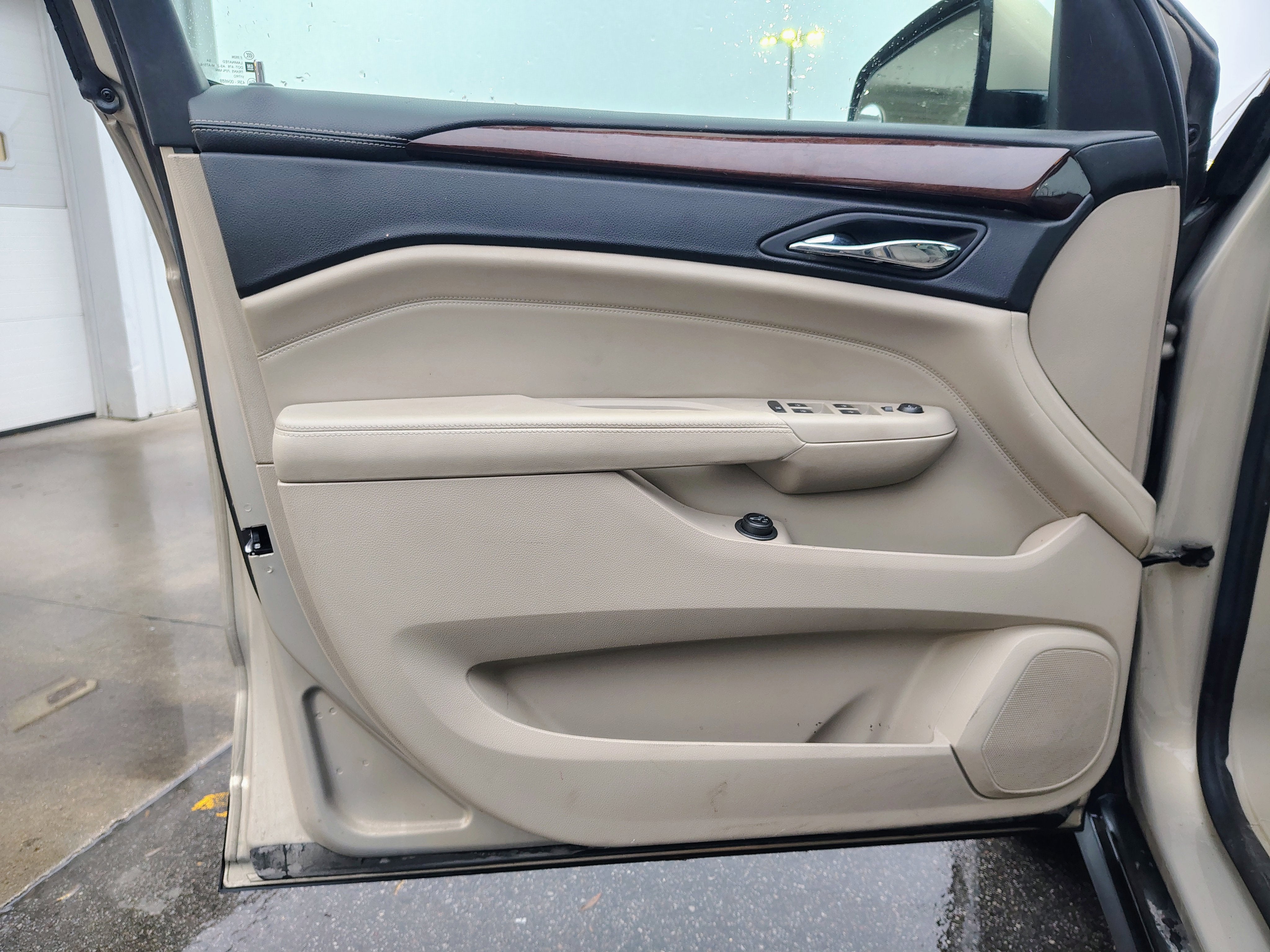 2011 Cadillac SRX Luxury