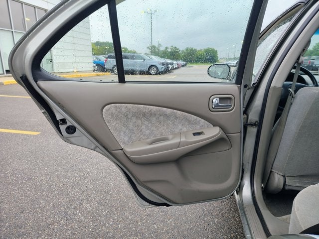 2002 Nissan Sentra XE