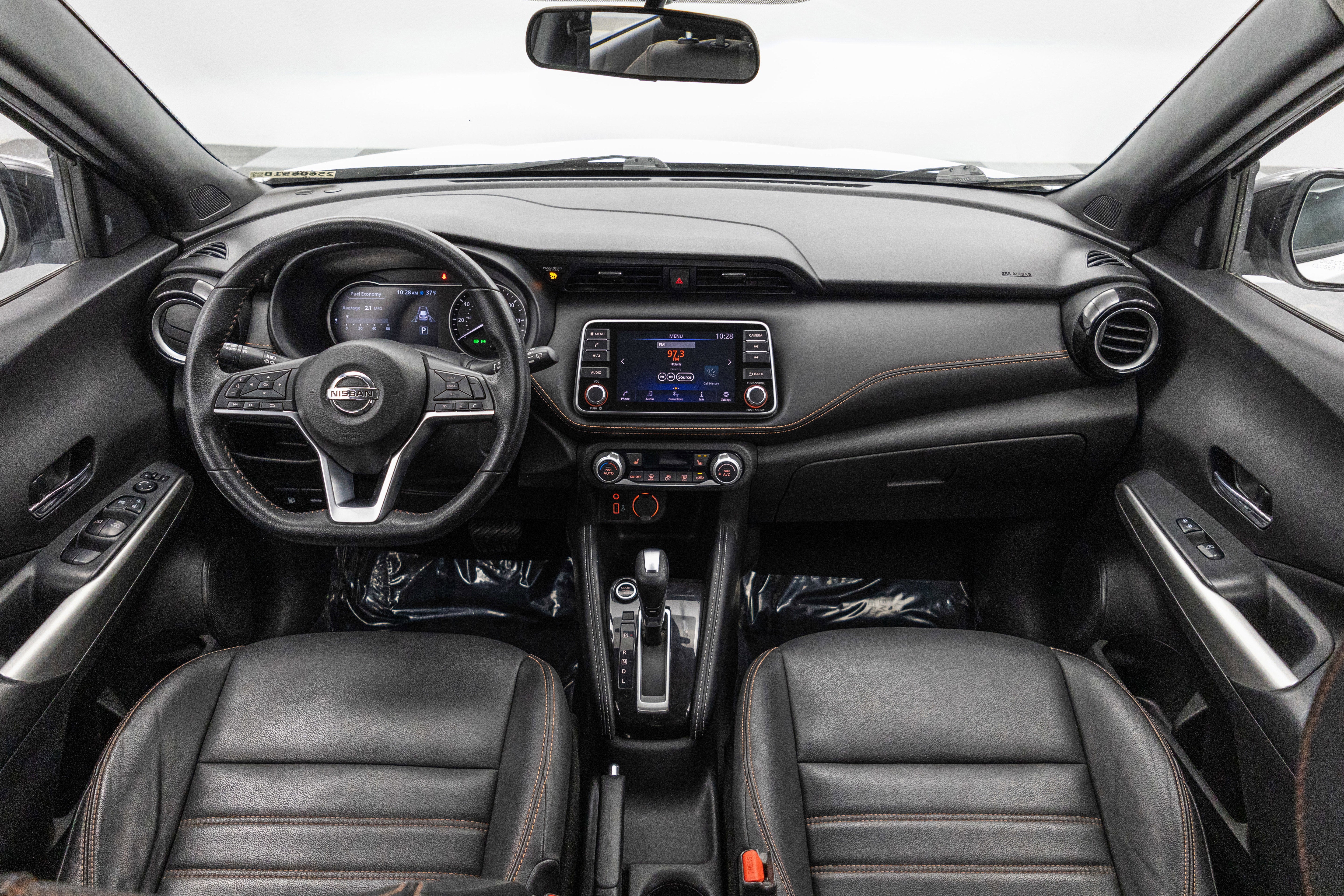 2020 Nissan Kicks SR