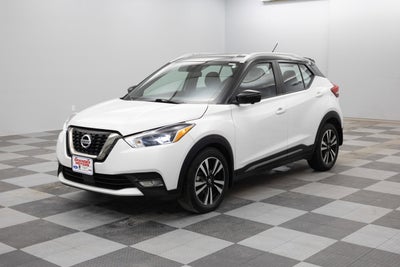2020 Nissan Kicks SR