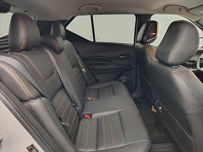 2020 Nissan Kicks SR