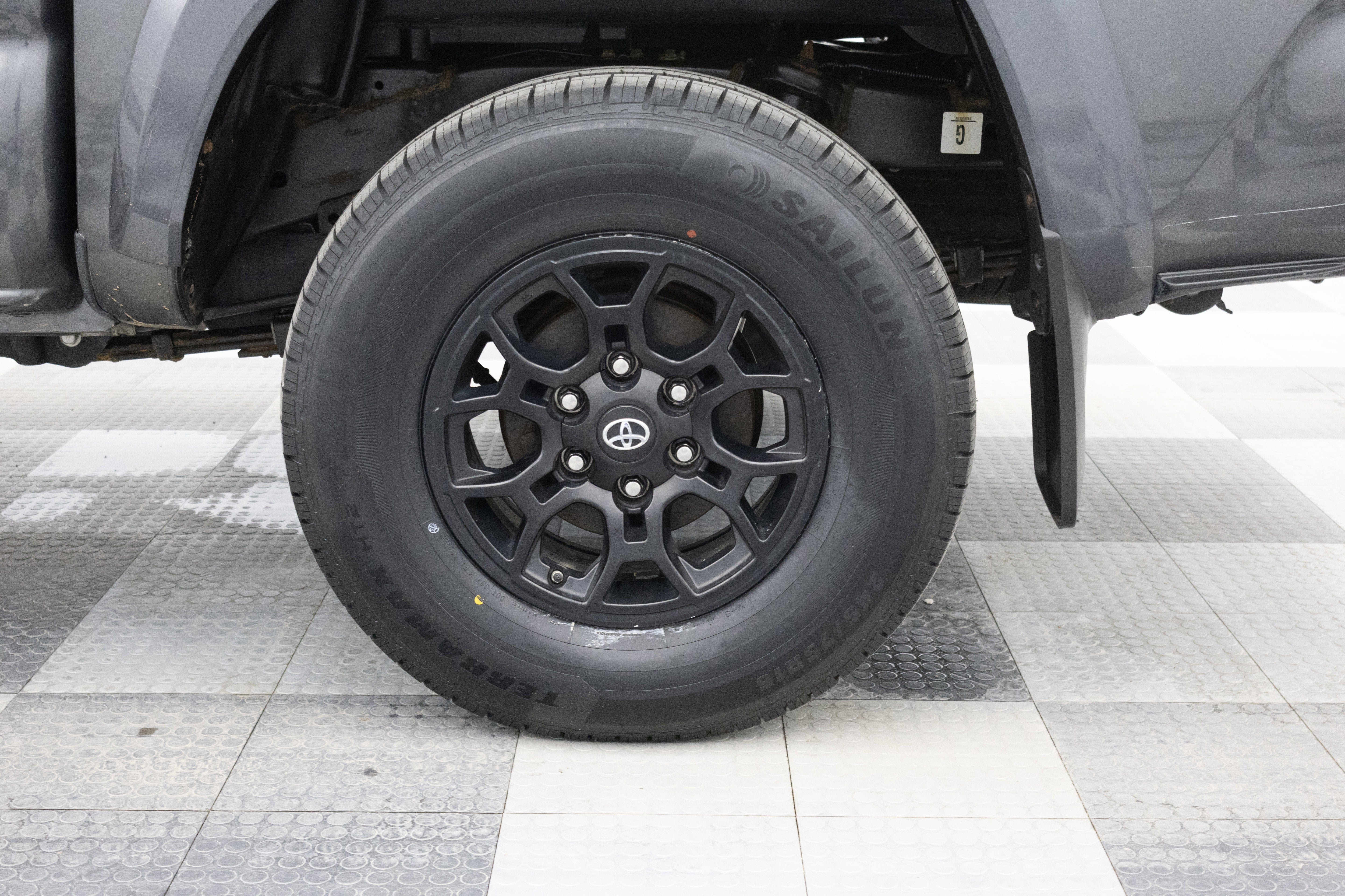 2020 Toyota Tacoma SR5