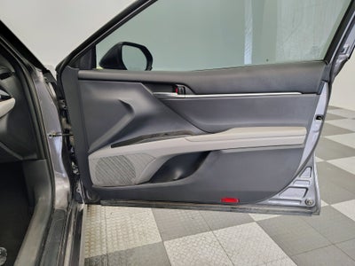 2022 Toyota Camry Hybrid LE