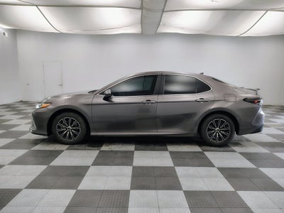 2022 Toyota Camry Hybrid LE
